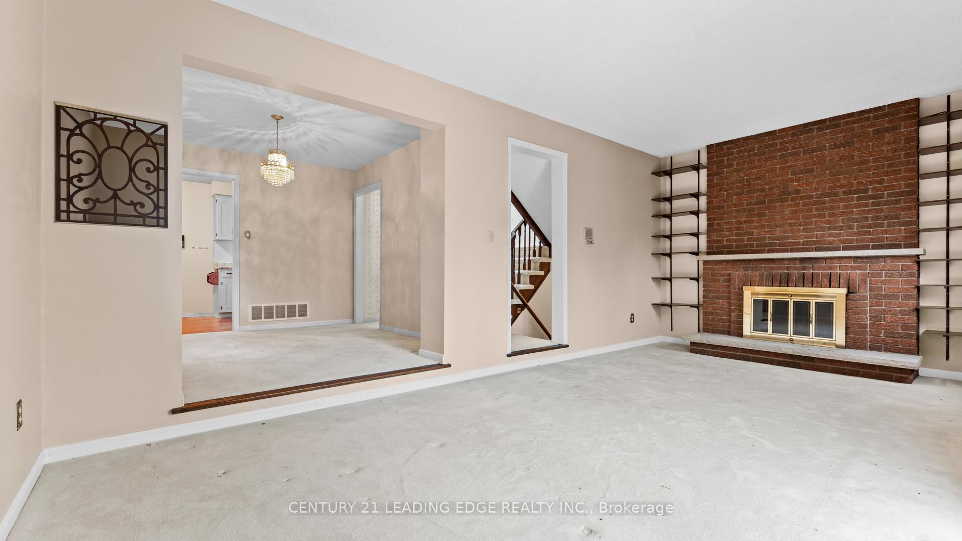 Photo 12 of 15 Radford Crescent, Markham, Sherwood-Amberglen — HOMEH