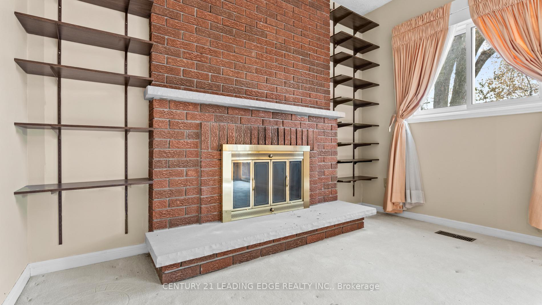 Photo 13 of 15 Radford Crescent, Markham, Sherwood-Amberglen — HOMEH