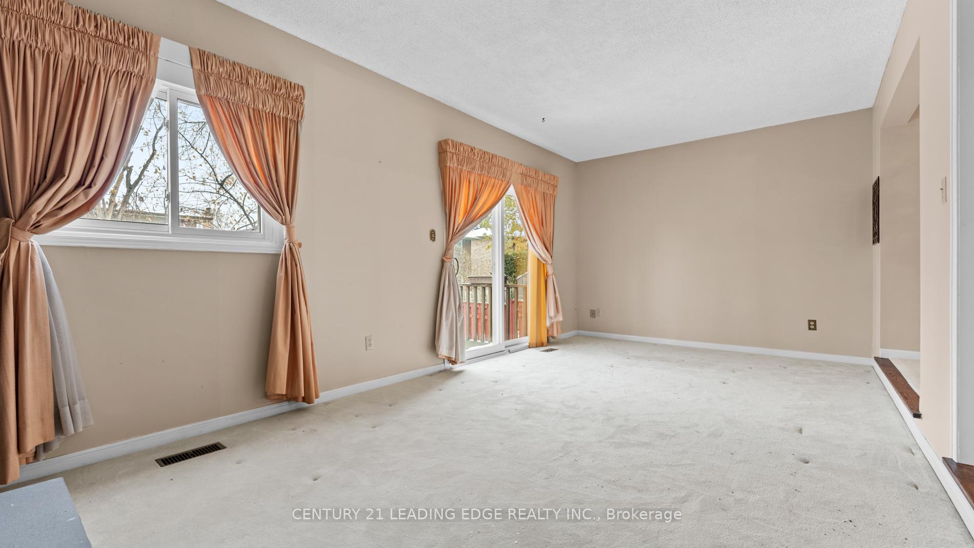 Photo 14 of 15 Radford Crescent, Markham, Sherwood-Amberglen — HOMEH