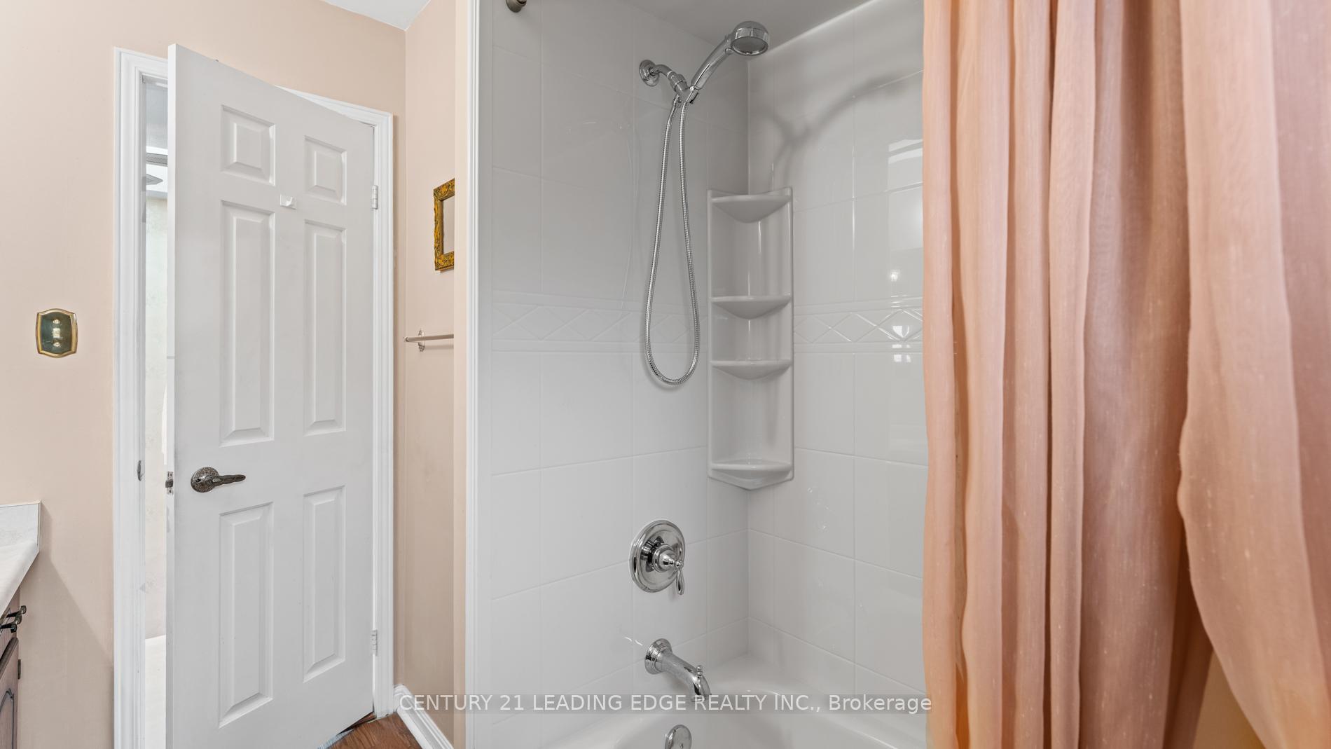 Photo 24 of 15 Radford Crescent, Markham, Sherwood-Amberglen — HOMEH