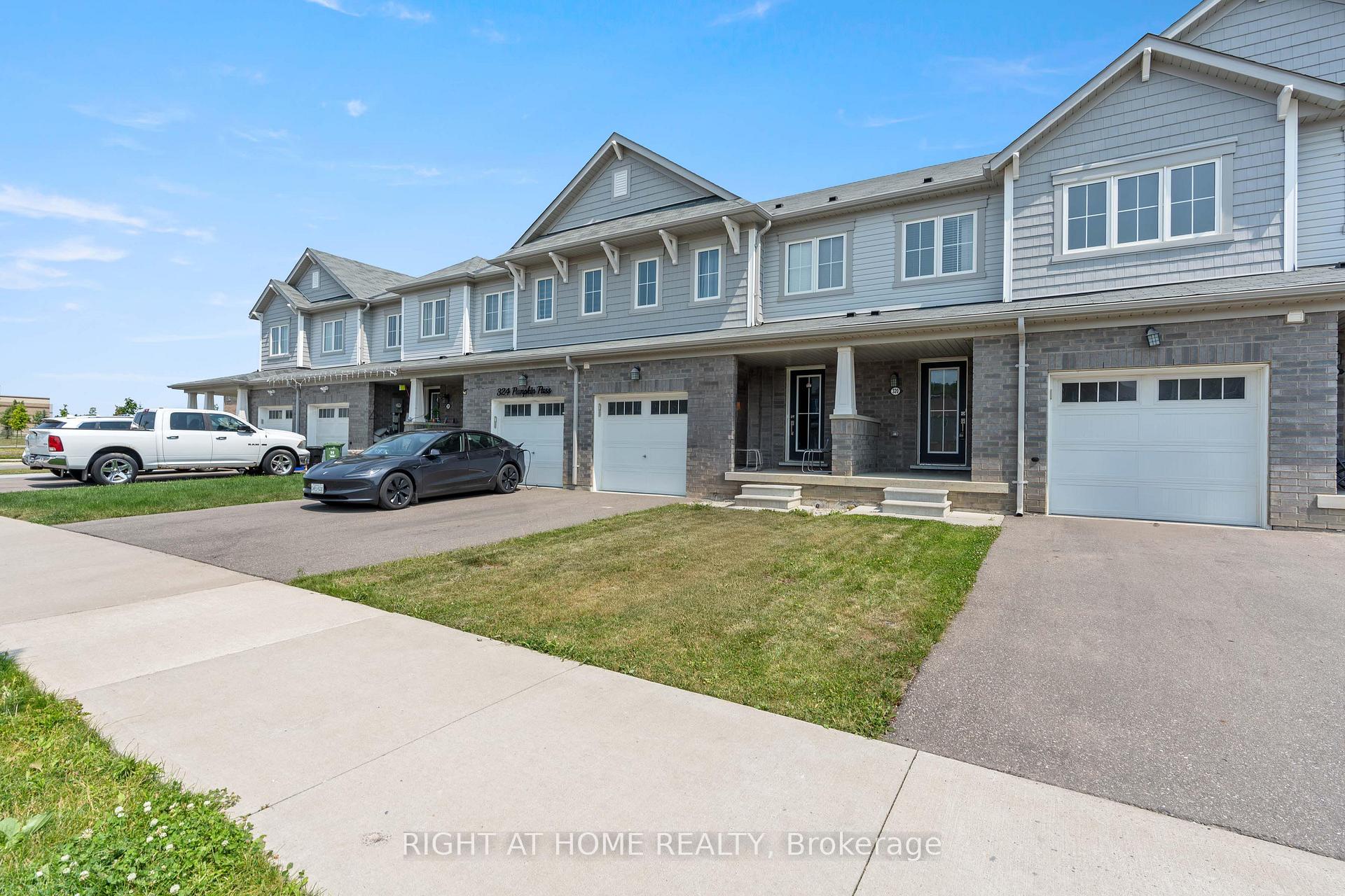 Photo 3 of 320 Pumpkin Pass, Hamilton, Binbrook — HOMEH