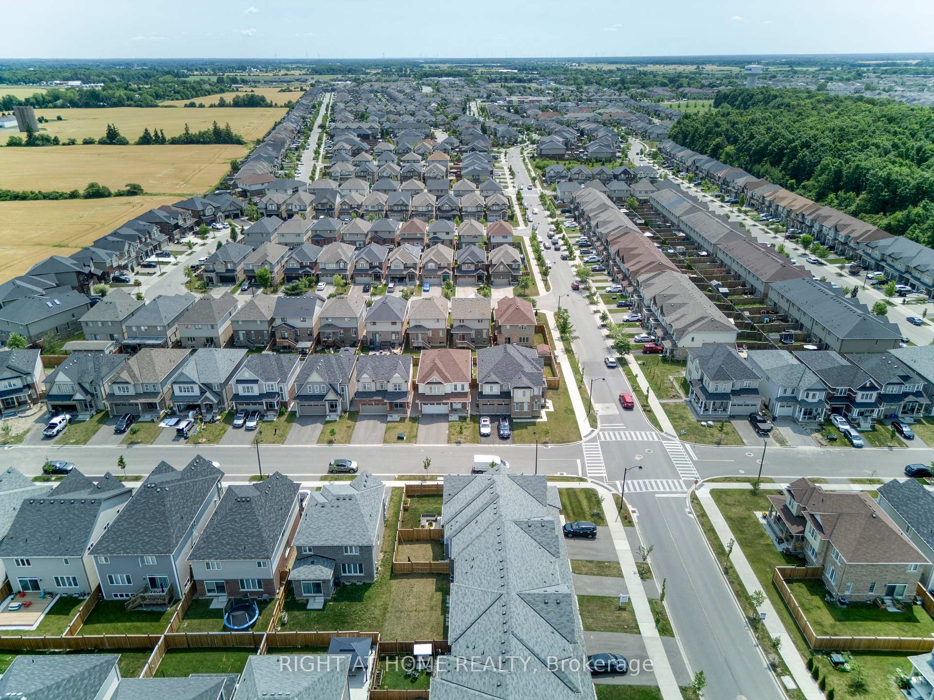 Photo 48 of 320 Pumpkin Pass, Hamilton, Binbrook — HOMEH