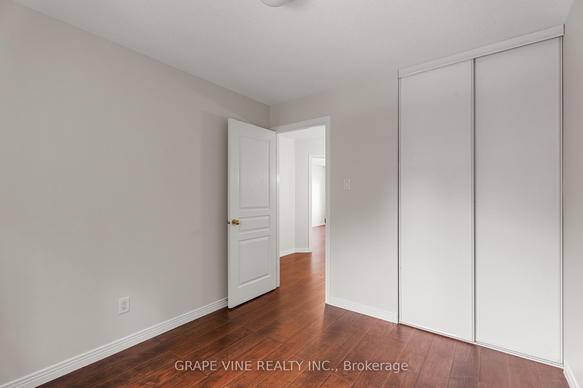 Photo 34 of 19 Gray Crescent, Ottawa, Kanata - Beaverbrook — HOMEH