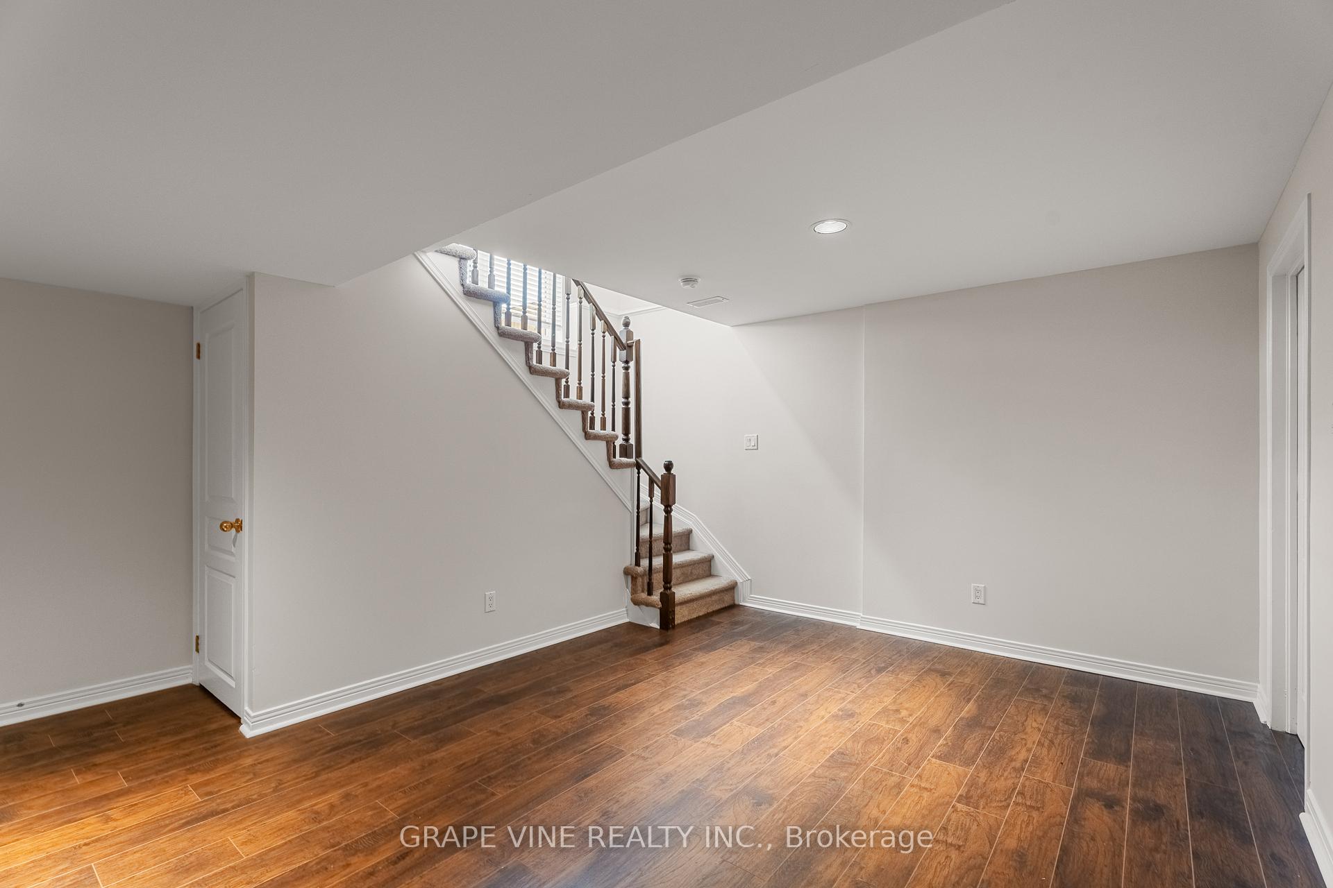 Photo 36 of 19 Gray Crescent, Ottawa, Kanata - Beaverbrook — HOMEH