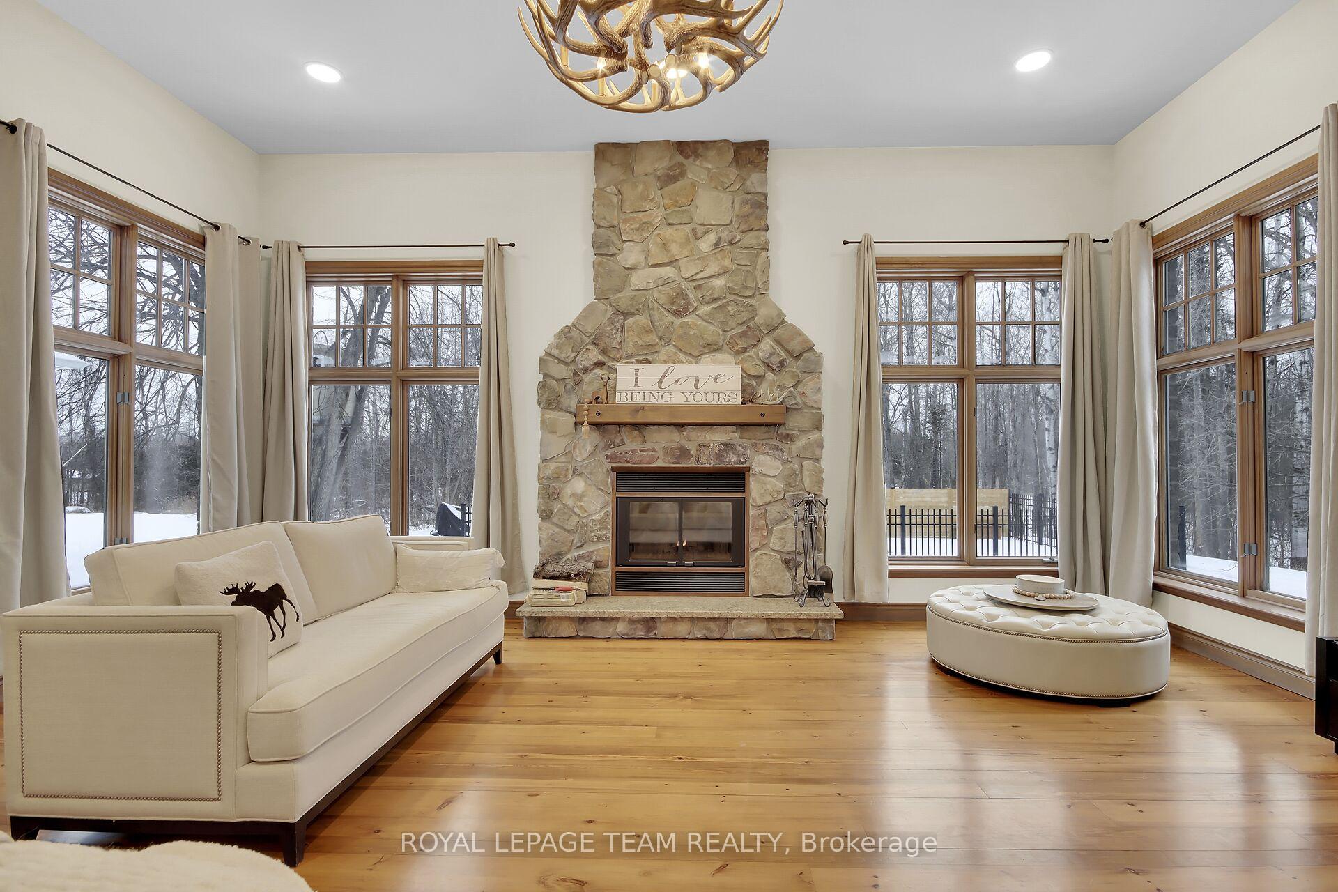 Photo 13 of 1465 Squire Drive, Ottawa, Manotick East to Manotick Station — HOMEH