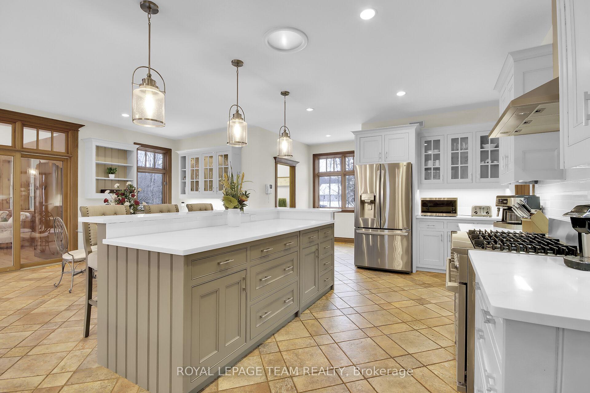 Photo 15 of 1465 Squire Drive, Ottawa, Manotick East to Manotick Station — HOMEH