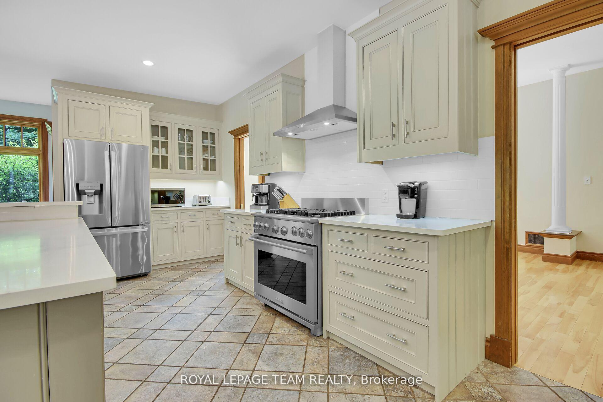 Photo 16 of 1465 Squire Drive, Ottawa, Manotick East to Manotick Station — HOMEH