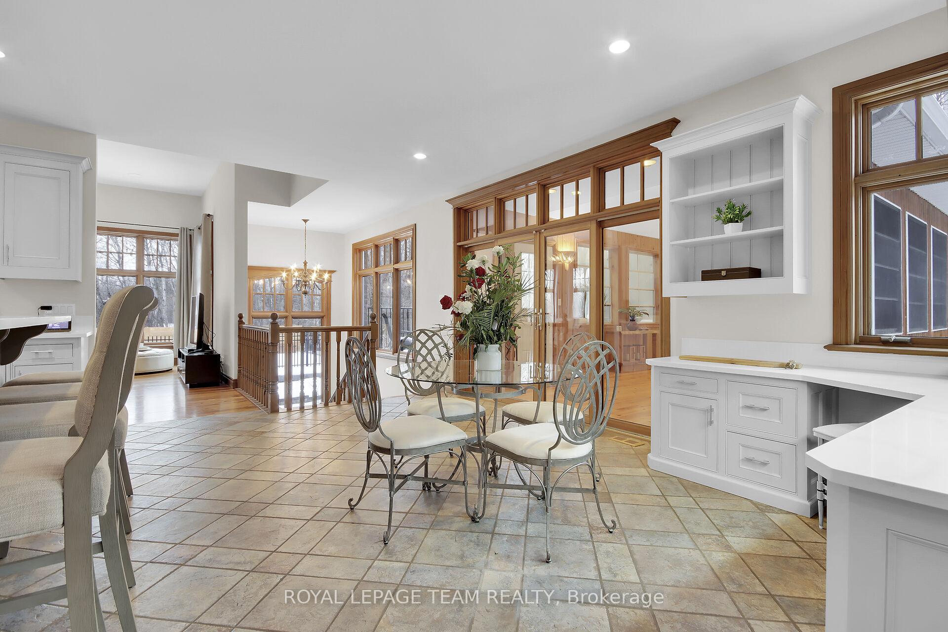 Photo 18 of 1465 Squire Drive, Ottawa, Manotick East to Manotick Station — HOMEH