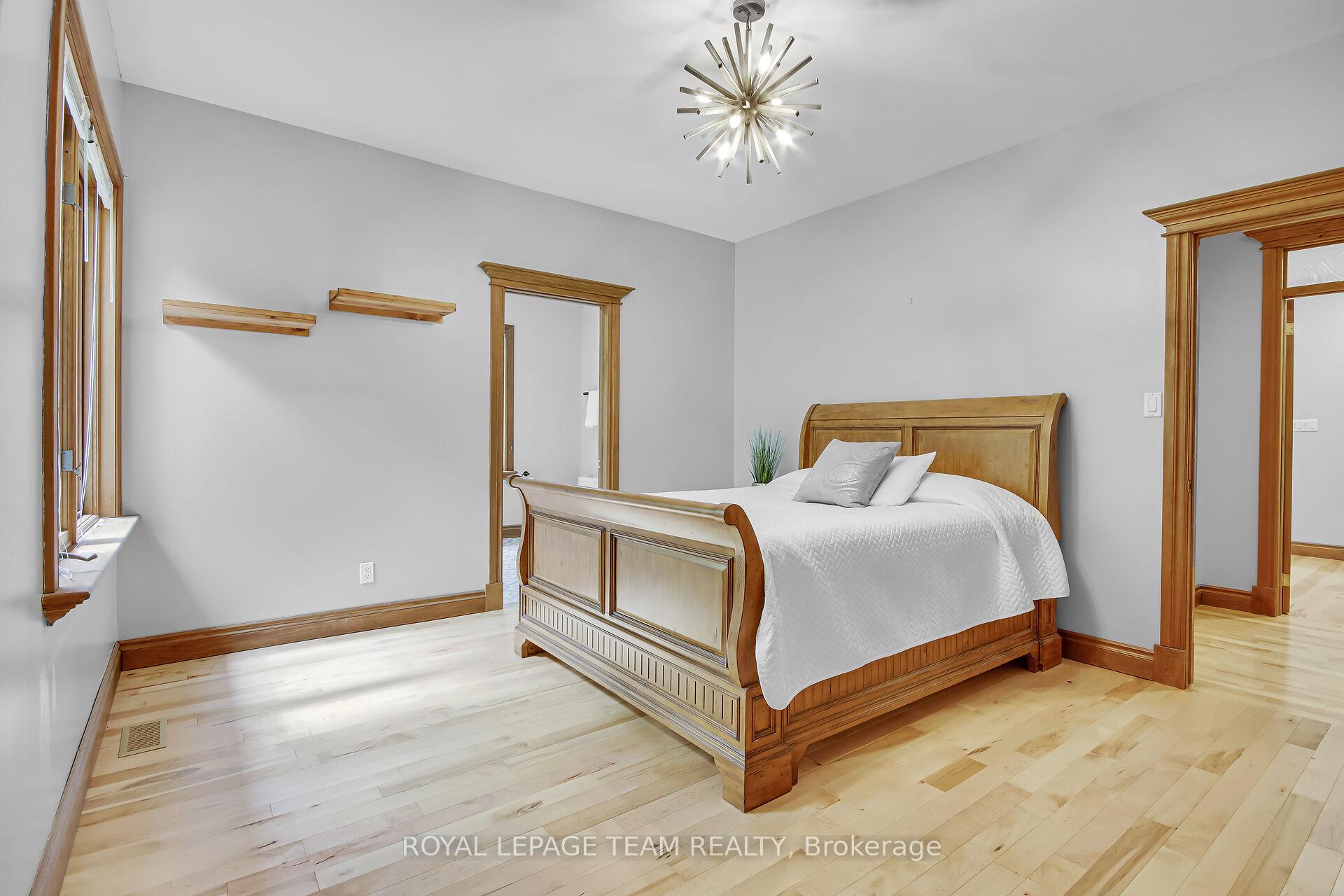 Photo 28 of 1465 Squire Drive, Ottawa, Manotick East to Manotick Station — HOMEH