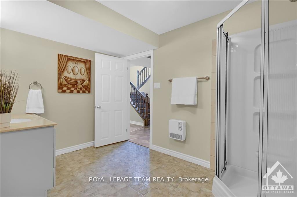 Photo 35 of 1465 Squire Drive, Ottawa, Manotick East to Manotick Station — HOMEH