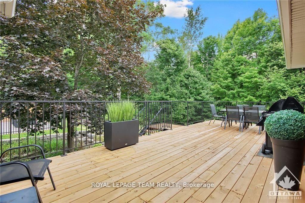 Photo 36 of 1465 Squire Drive, Ottawa, Manotick East to Manotick Station — HOMEH