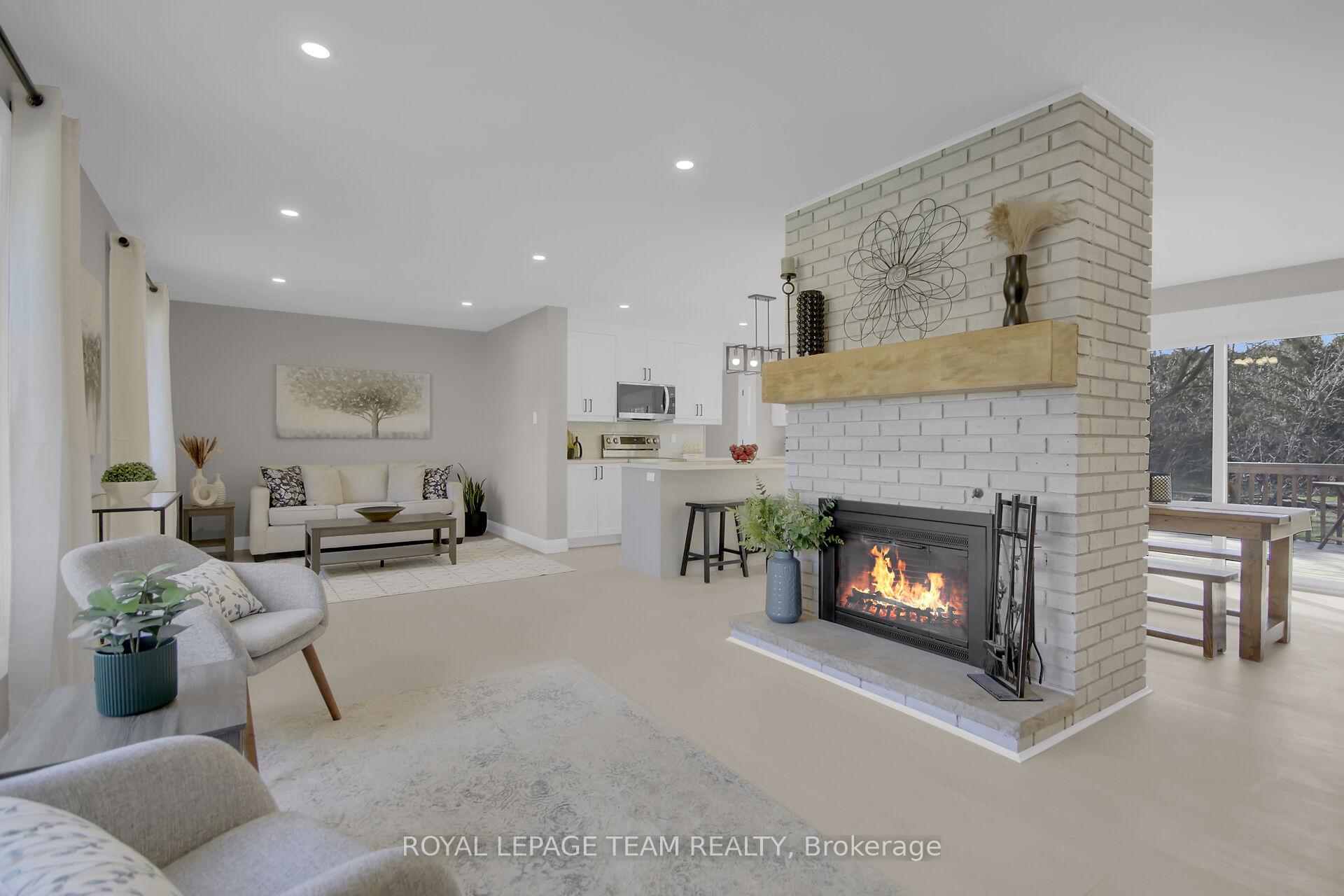Photo 3 of 5393 Riverside Crescent, Ottawa, Manotick Long Island & Nicholls Island — HOMEH