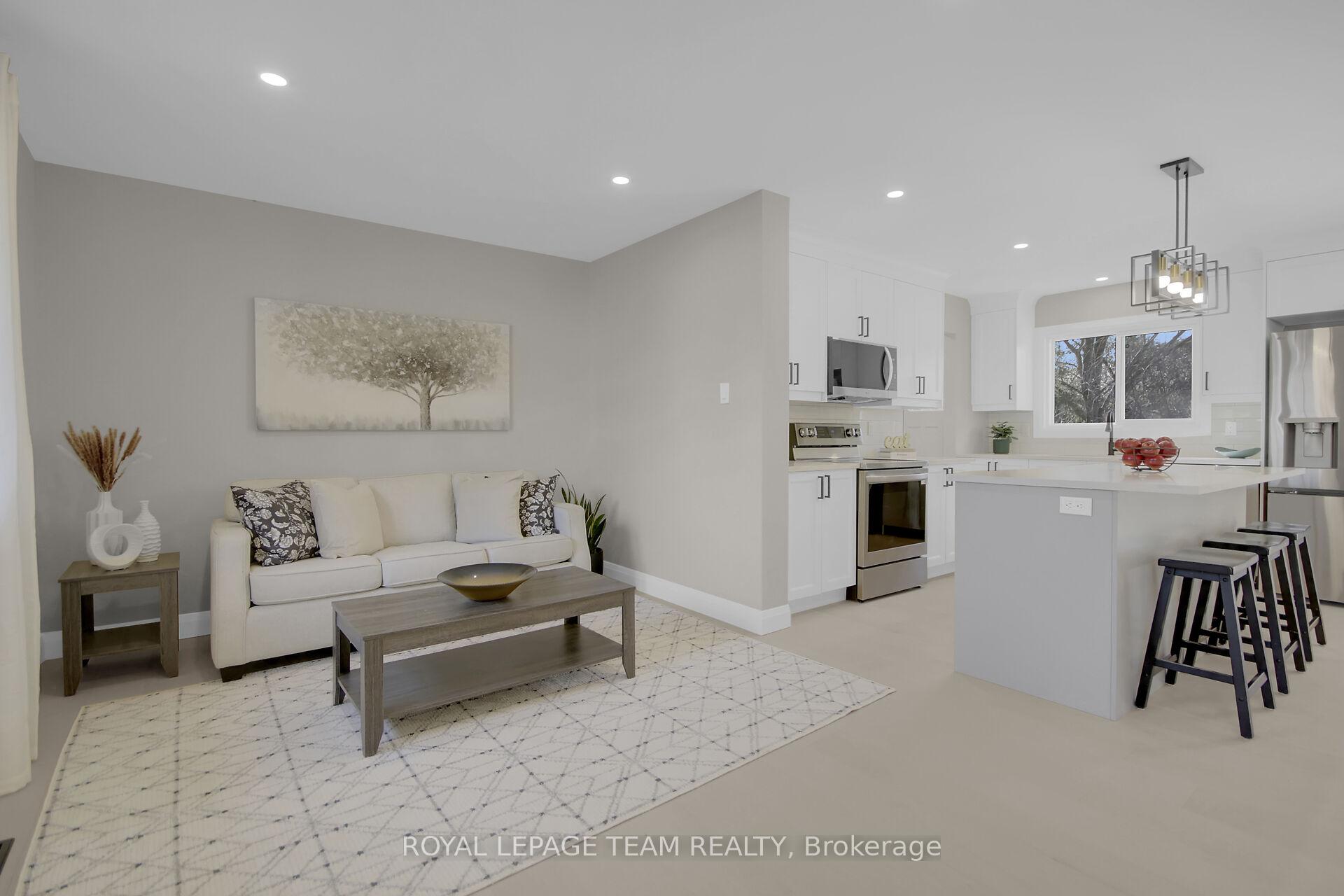 Photo 4 of 5393 Riverside Crescent, Ottawa, Manotick Long Island & Nicholls Island — HOMEH