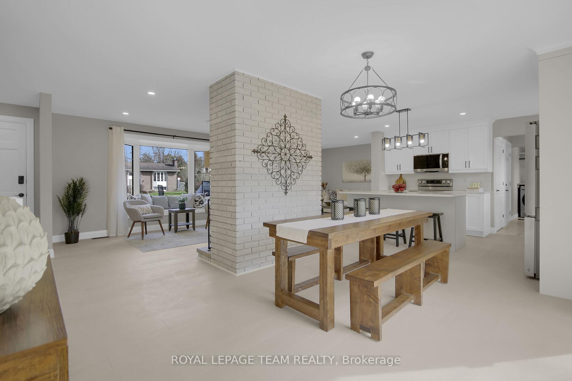 Photo 11 of 5393 Riverside Crescent, Ottawa, Manotick Long Island & Nicholls Island — HOMEH
