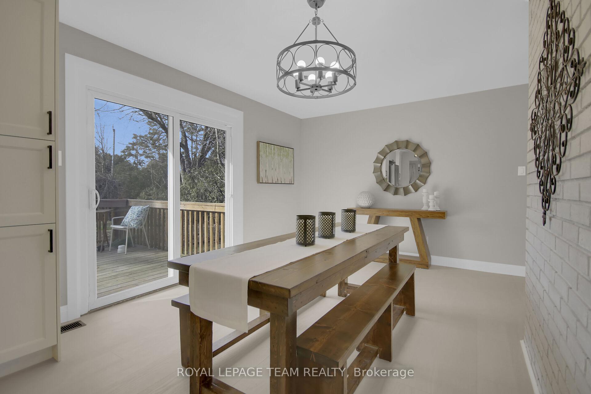 Photo 12 of 5393 Riverside Crescent, Ottawa, Manotick Long Island & Nicholls Island — HOMEH