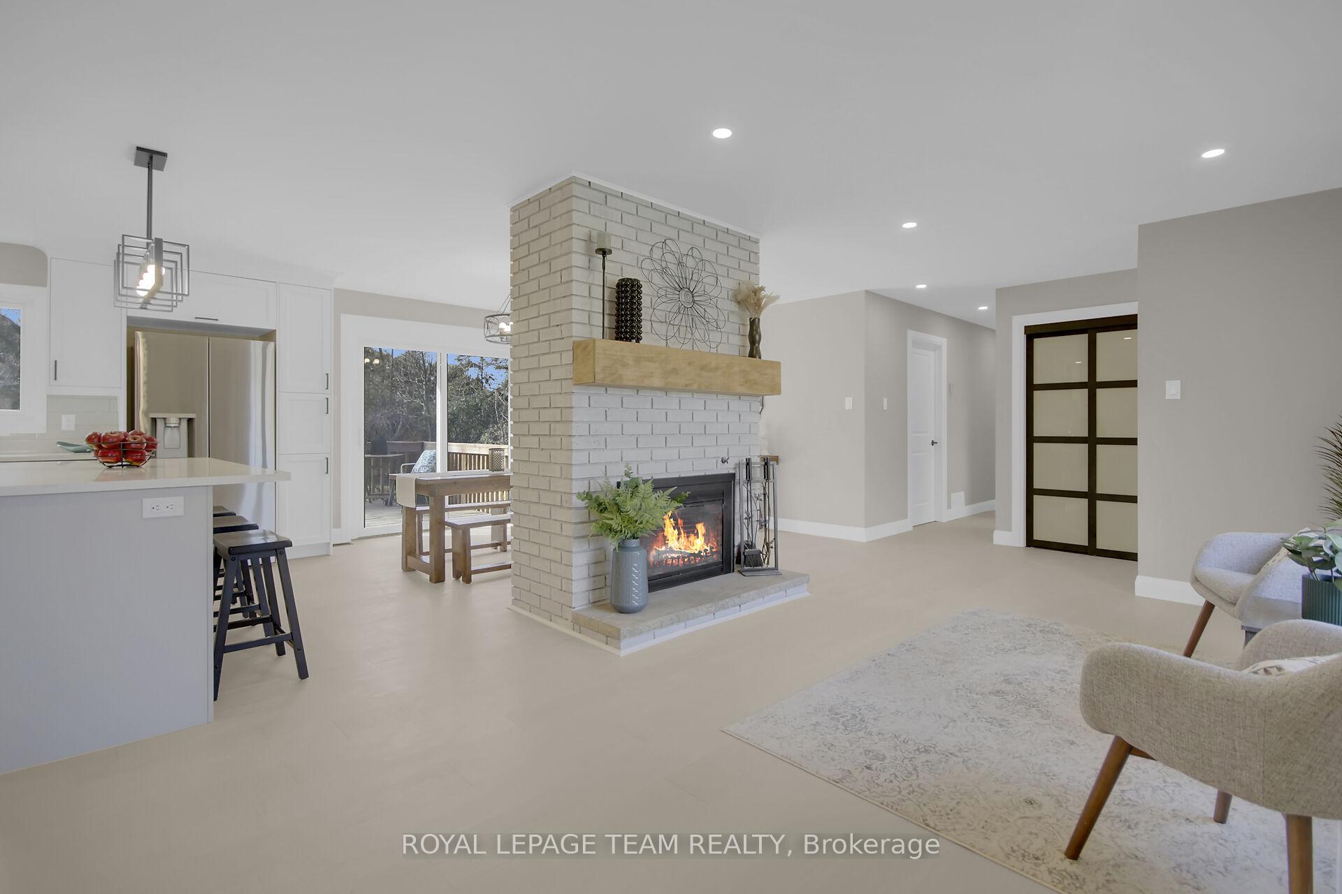 Photo 14 of 5393 Riverside Crescent, Ottawa, Manotick Long Island & Nicholls Island — HOMEH