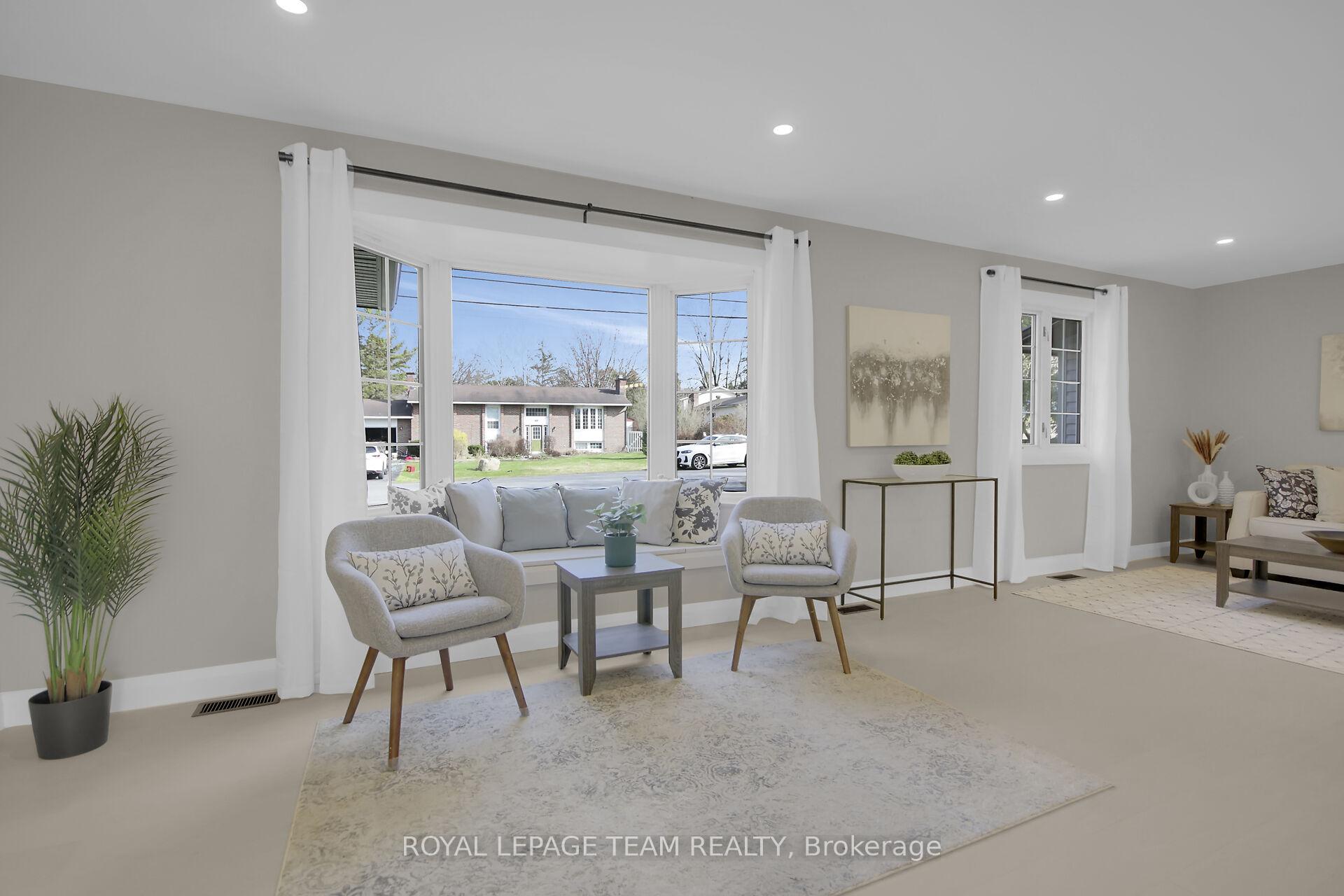 Photo 15 of 5393 Riverside Crescent, Ottawa, Manotick Long Island & Nicholls Island — HOMEH