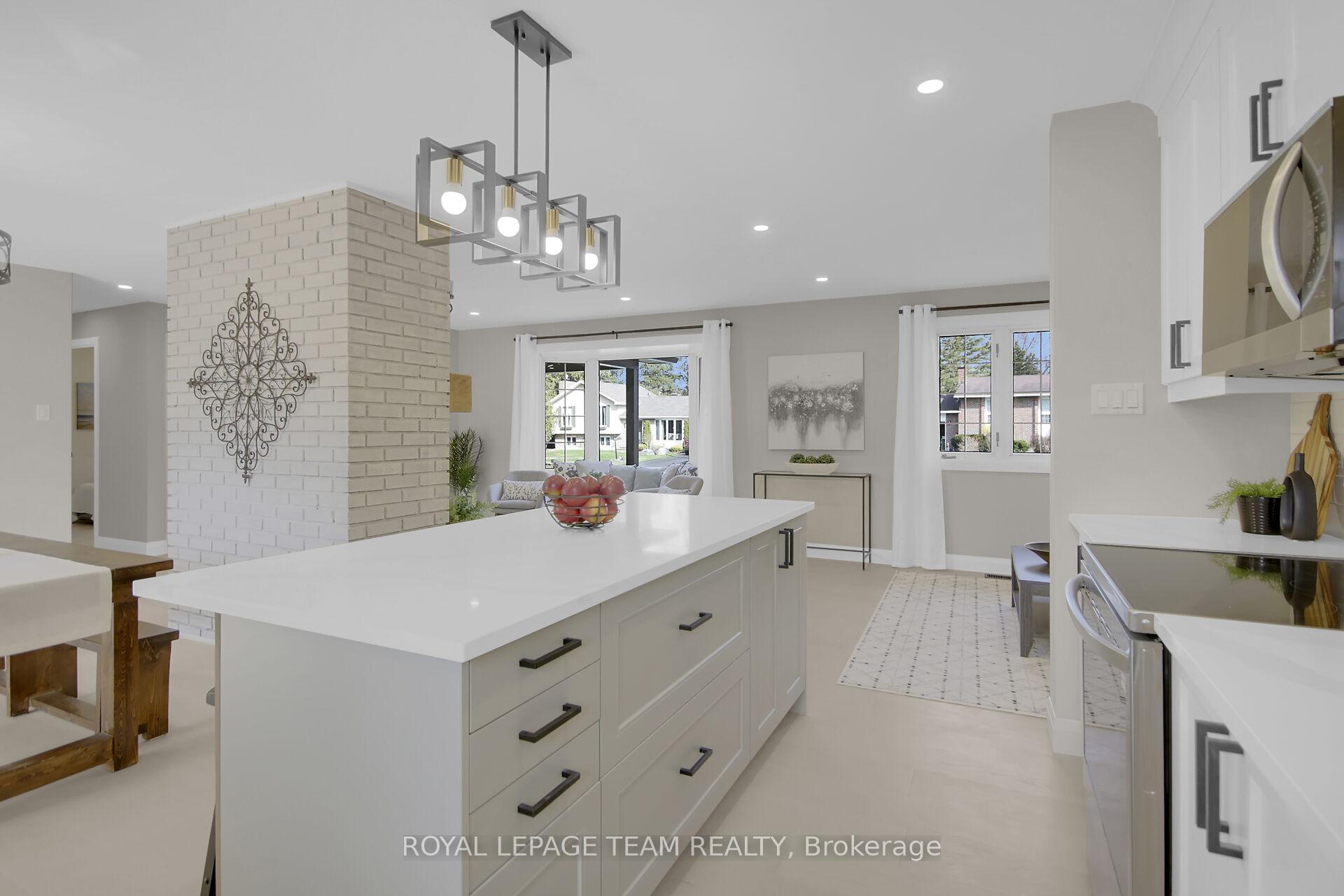 Photo 16 of 5393 Riverside Crescent, Ottawa, Manotick Long Island & Nicholls Island — HOMEH