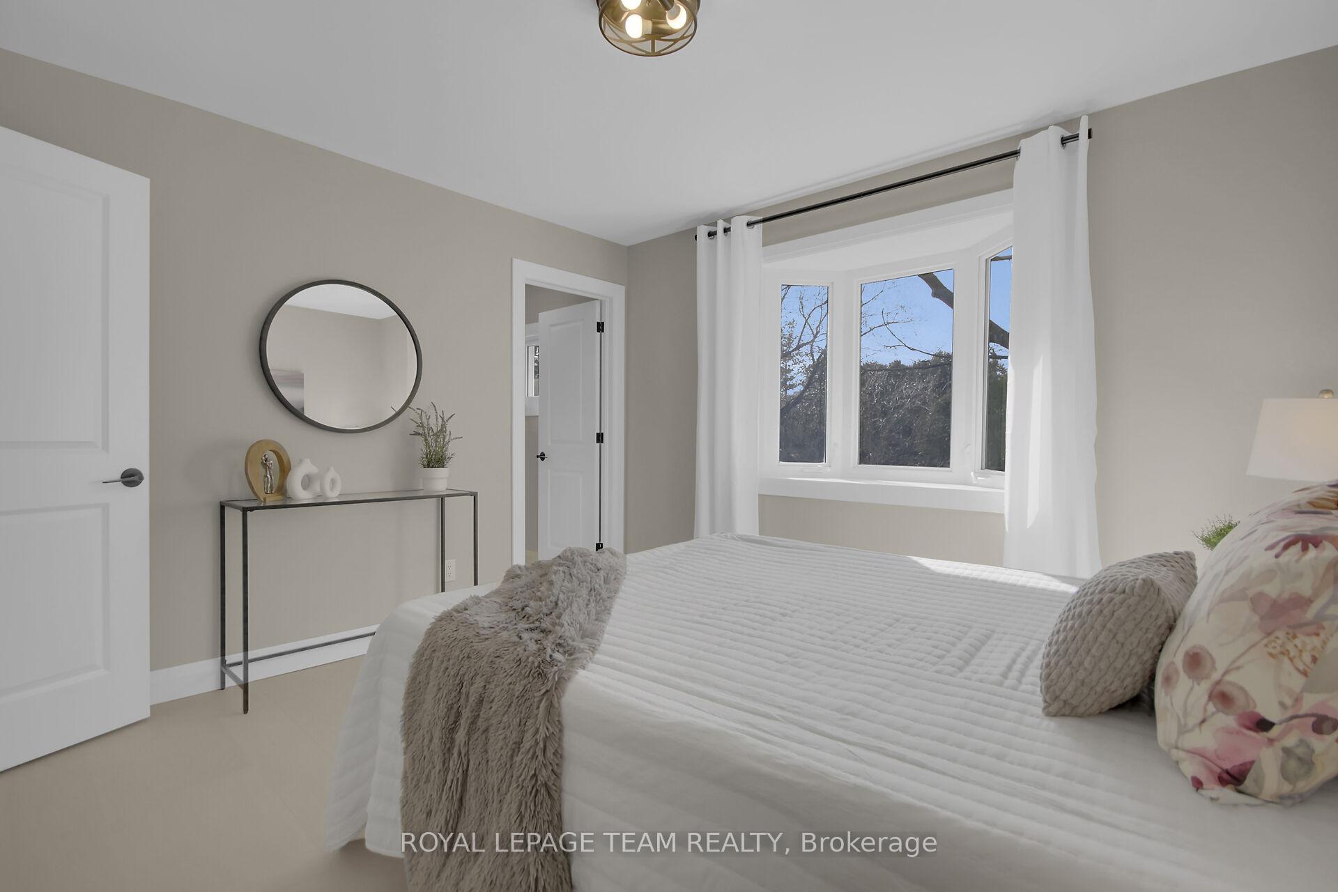 Photo 18 of 5393 Riverside Crescent, Ottawa, Manotick Long Island & Nicholls Island — HOMEH