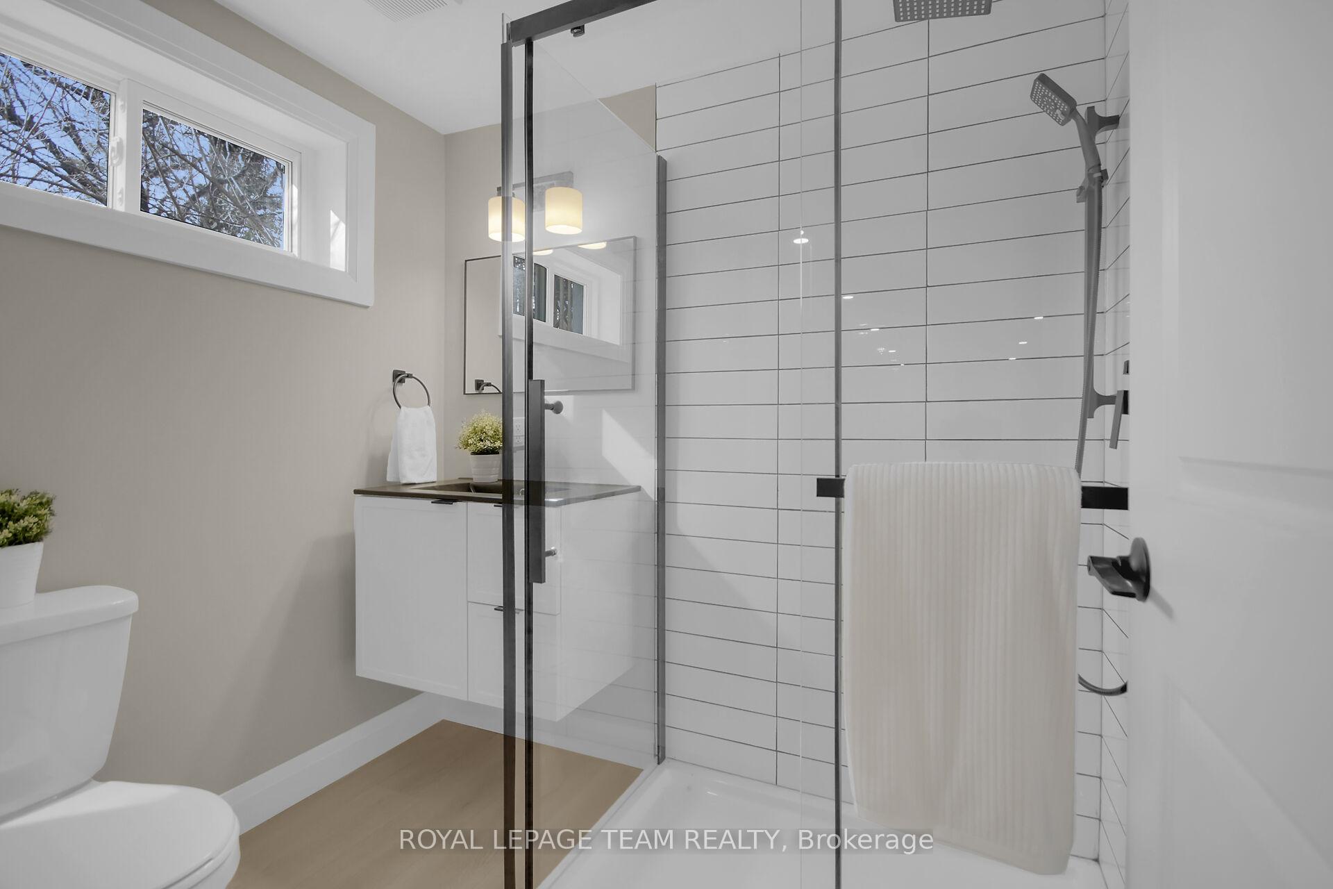 Photo 33 of 5393 Riverside Crescent, Ottawa, Manotick Long Island & Nicholls Island — HOMEH