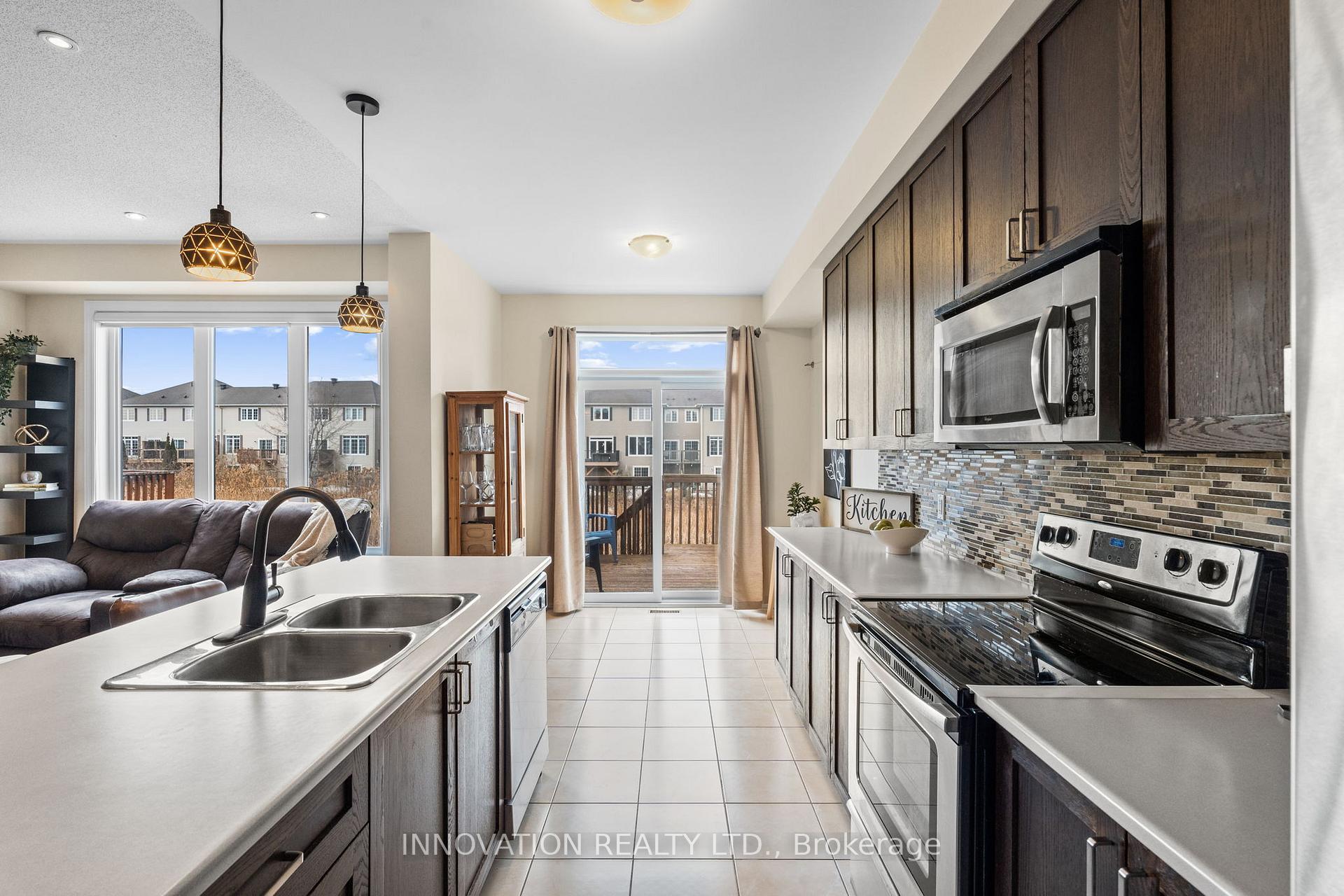 Photo 12 of 1559 Carronbridge Circle, Ottawa, Kanata - Emerald Meadows/Trailwest — HOMEH