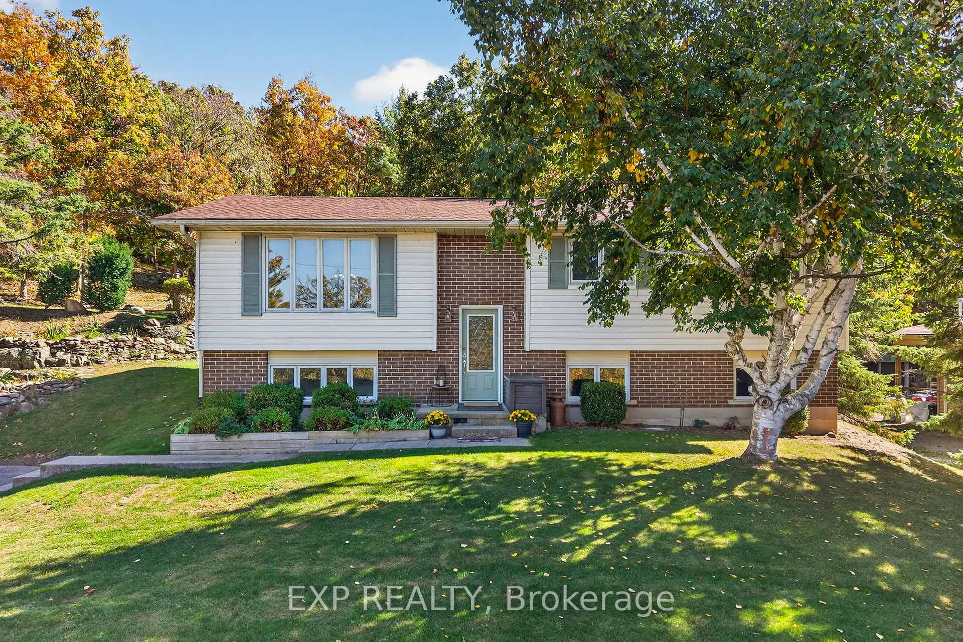 Photo 2 of 3127 2 Highway, Kingston, City North of 401 — HOMEH