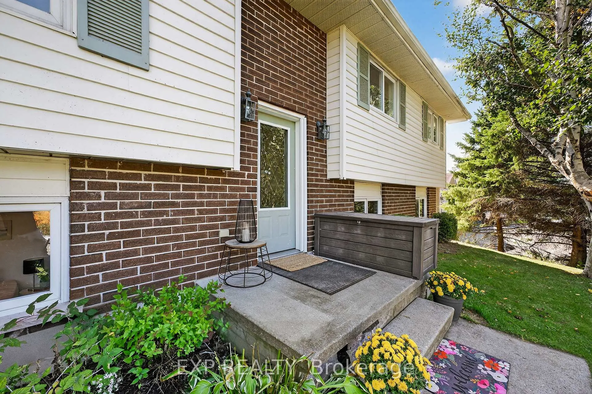 Photo 4 of 3127 2 Highway, Kingston, City North of 401 — HOMEH