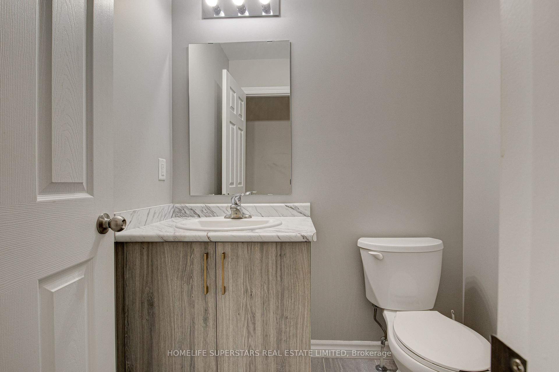 Photo 18 of 33 Woodedge Circle, Kitchener, Huron Park — HOMEH