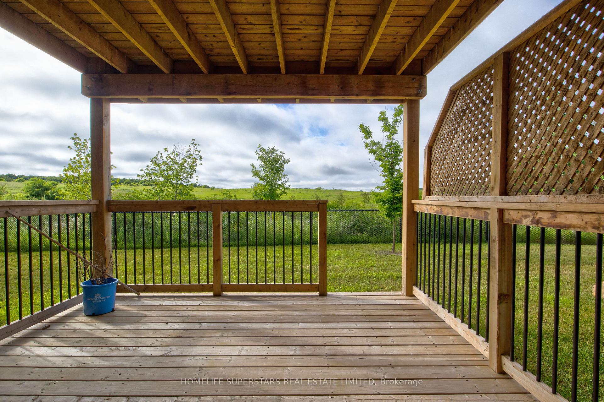 Photo 42 of 33 Woodedge Circle, Kitchener, Huron Park — HOMEH
