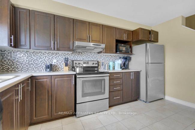 Photo 11 of 506 Silvertip Lane, Ottawa, Kanata - Kanata Lakes/Heritage Hills — HOMEH