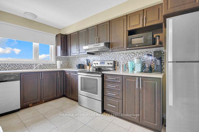 Photo 12 of 506 Silvertip Lane, Ottawa, Kanata - Kanata Lakes/Heritage Hills — HOMEH