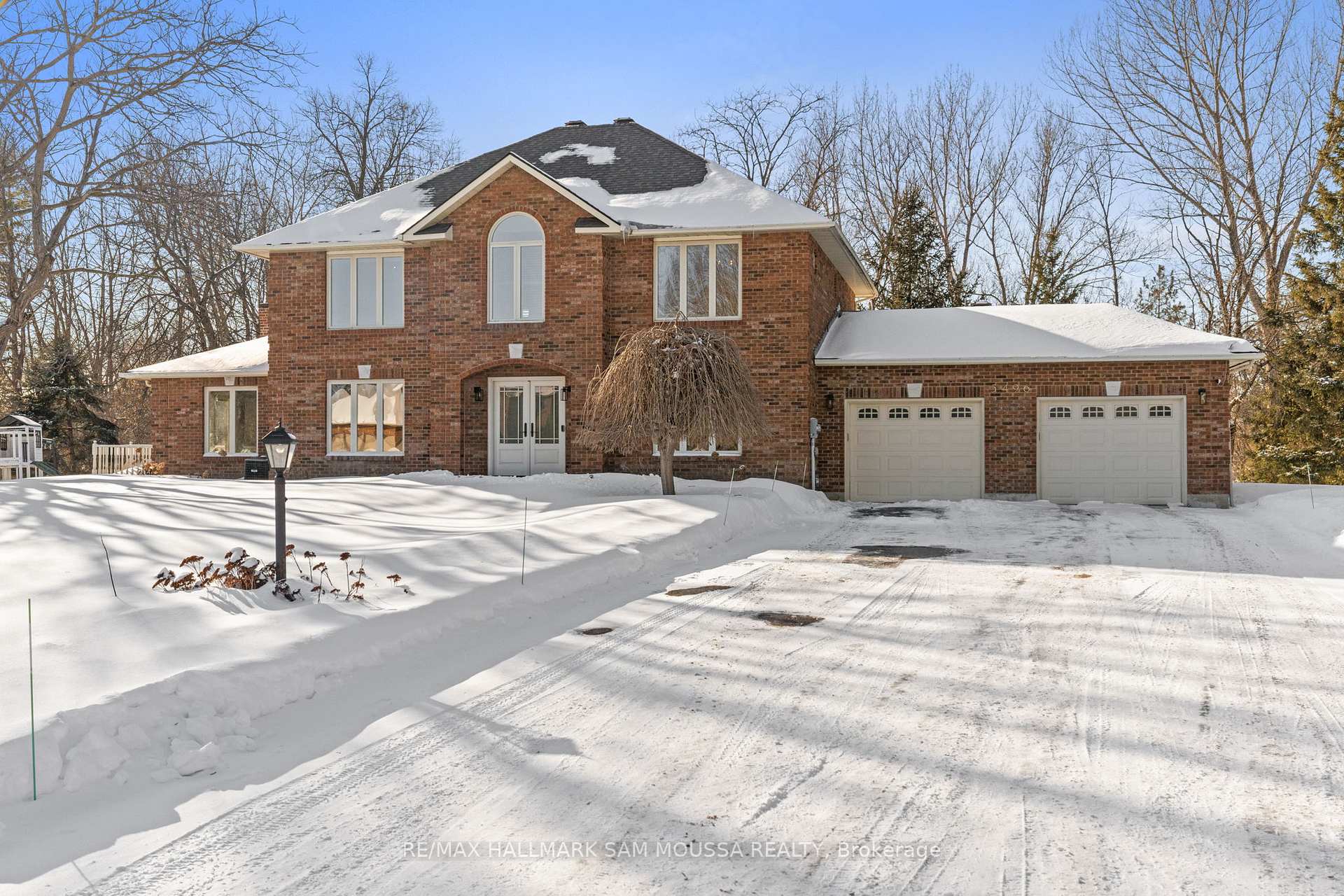 Photo 2 of 5496 Whitewood Avenue, Ottawa, Manotick Village & Manotick Estates — HOMEH