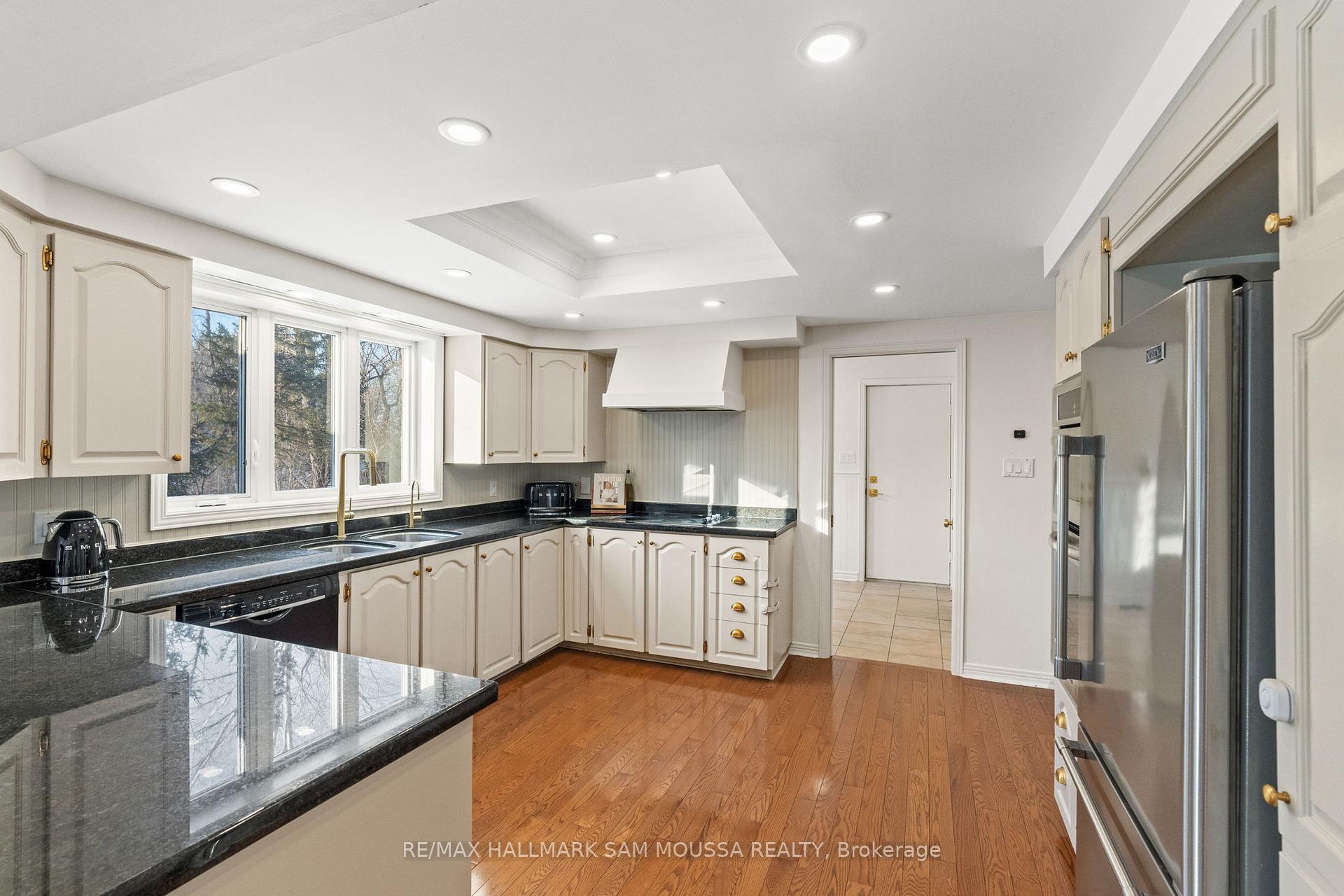 Photo 10 of 5496 Whitewood Avenue, Ottawa, Manotick Village & Manotick Estates — HOMEH