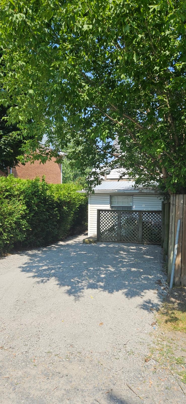 Photo 3 of 536 Bagot Street, Kingston, East of Sir John A. Blvd — HOMEH