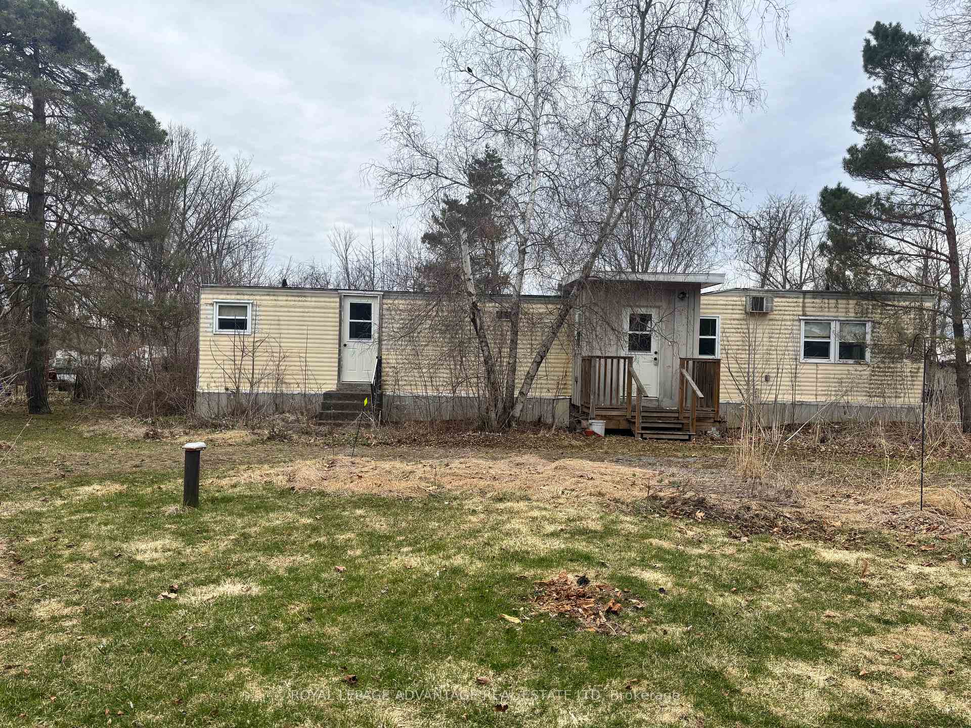 Photo 2 of 7 Mary Street, Rideau Lakes, Rideau Lakes (South Crosby) Twp — HOMEH