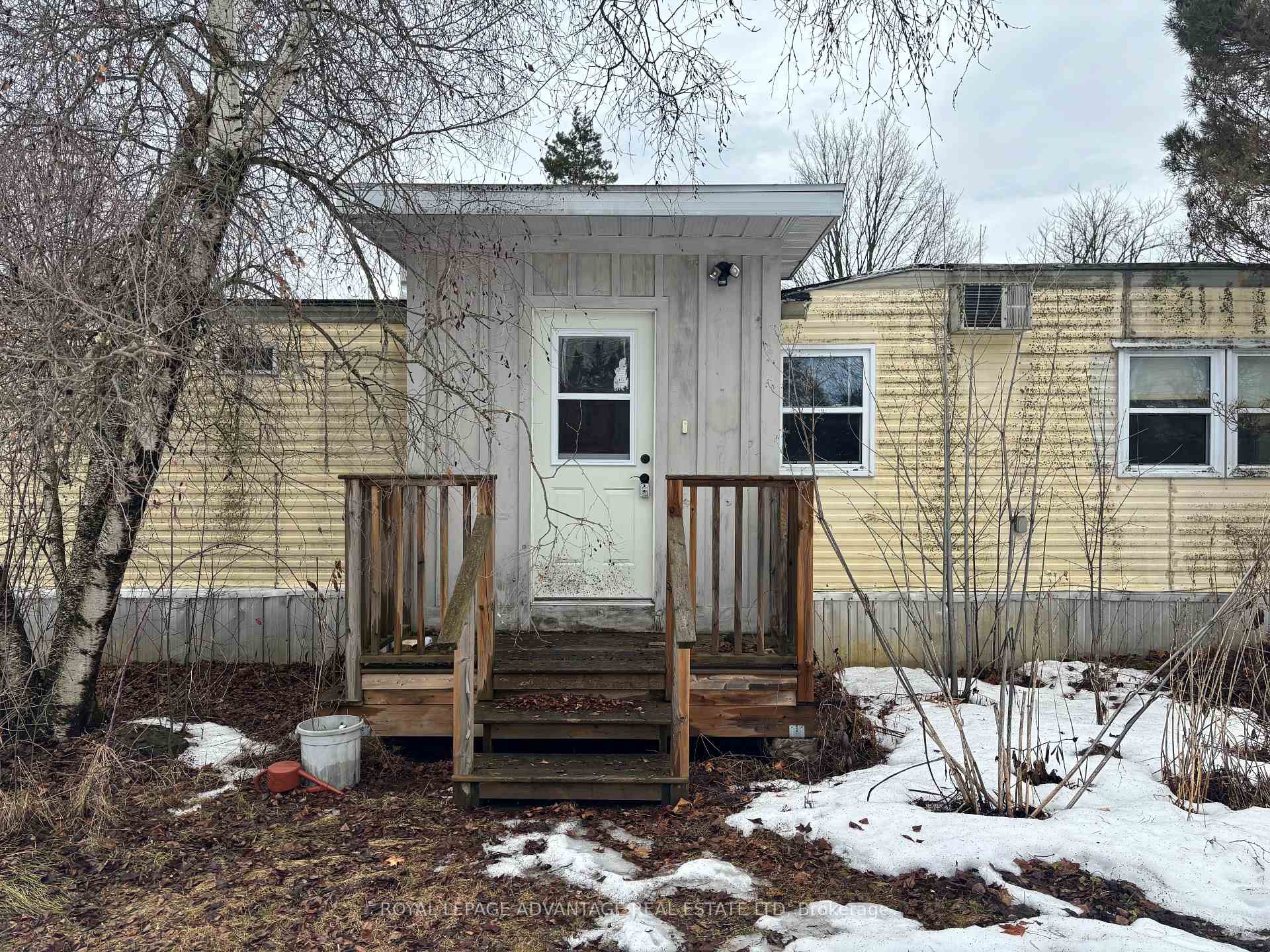 Photo 3 of 7 Mary Street, Rideau Lakes, Rideau Lakes (South Crosby) Twp — HOMEH