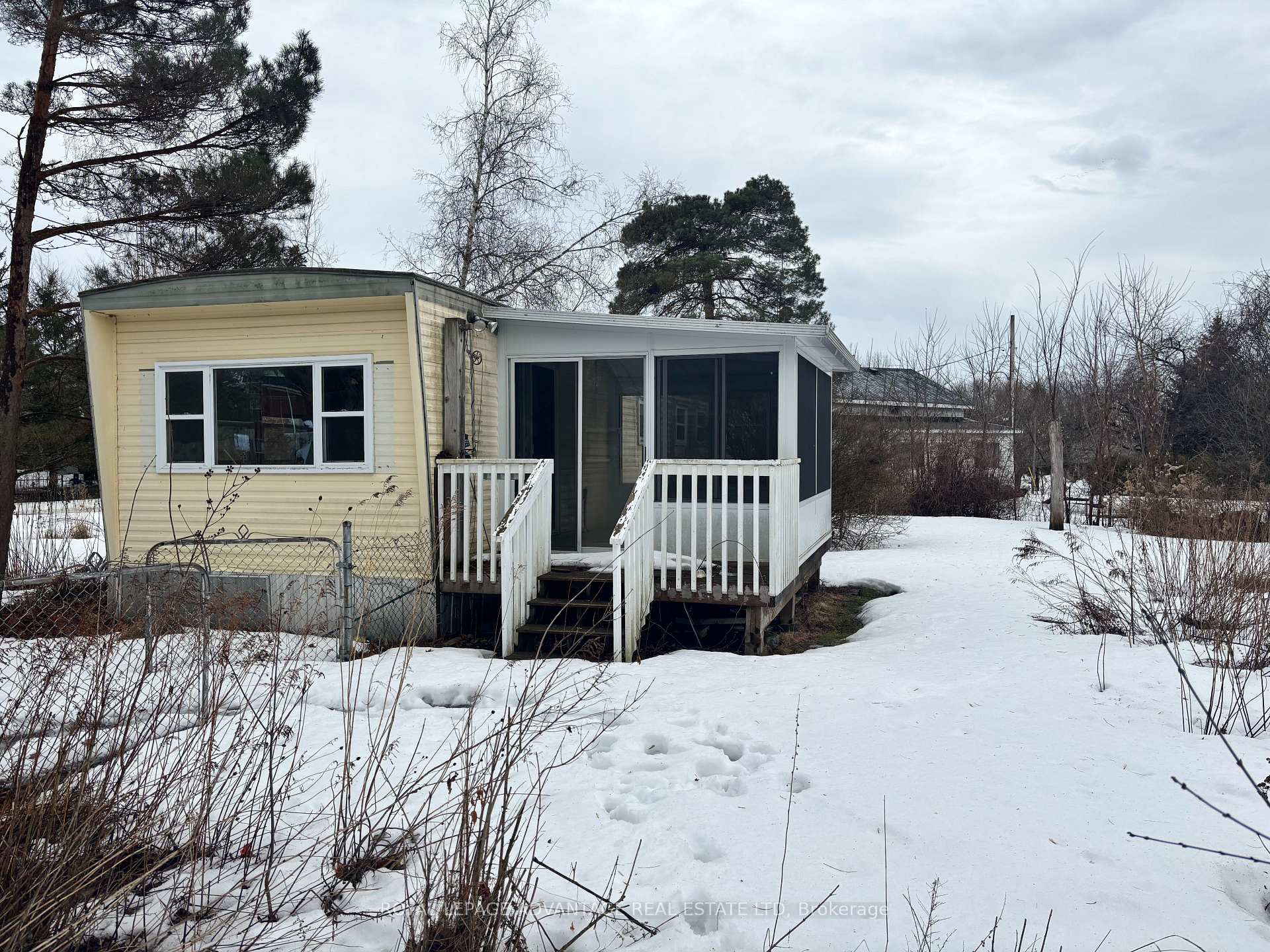 Photo 6 of 7 Mary Street, Rideau Lakes, Rideau Lakes (South Crosby) Twp — HOMEH