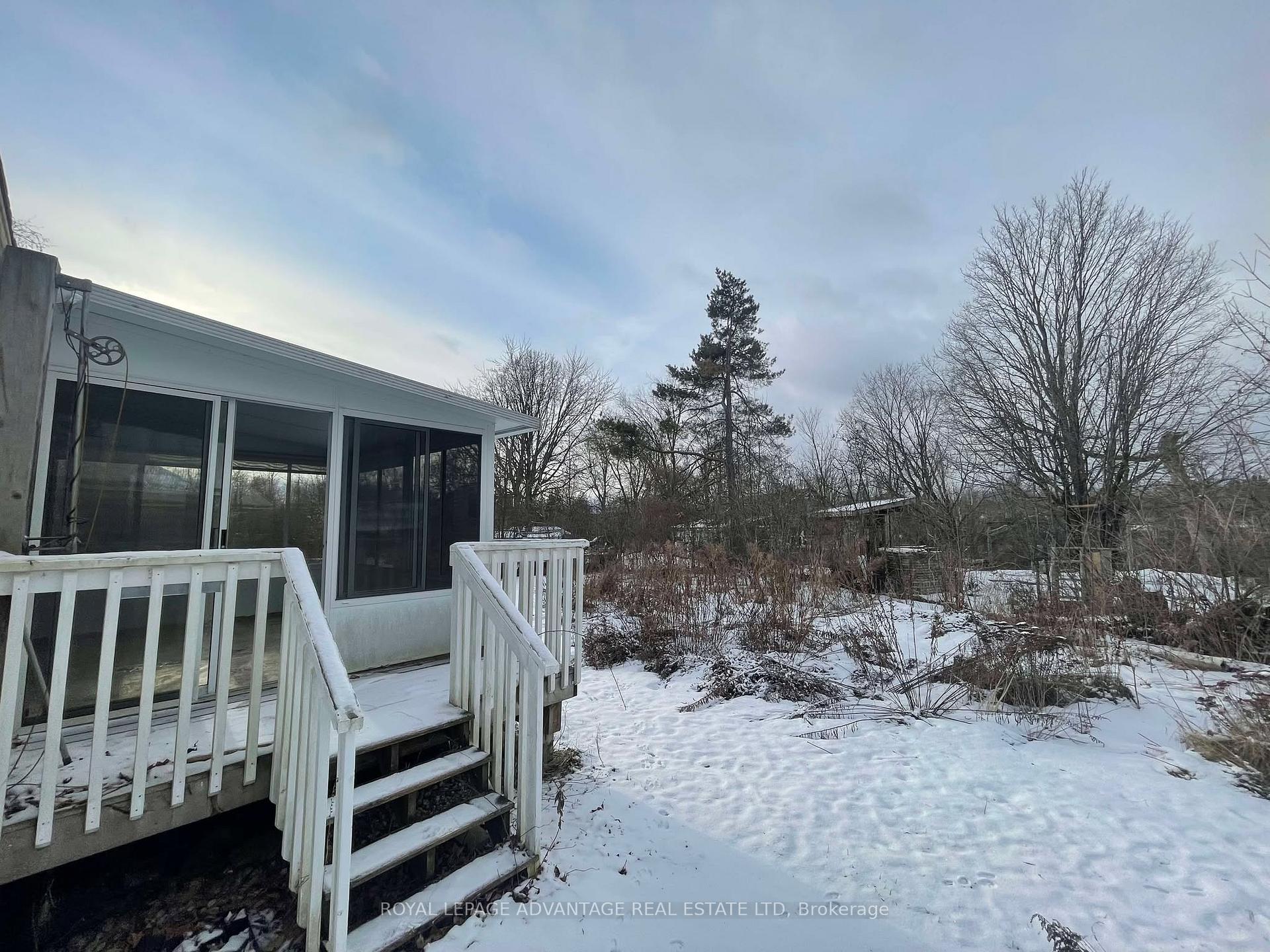Photo 8 of 7 Mary Street, Rideau Lakes, Rideau Lakes (South Crosby) Twp — HOMEH