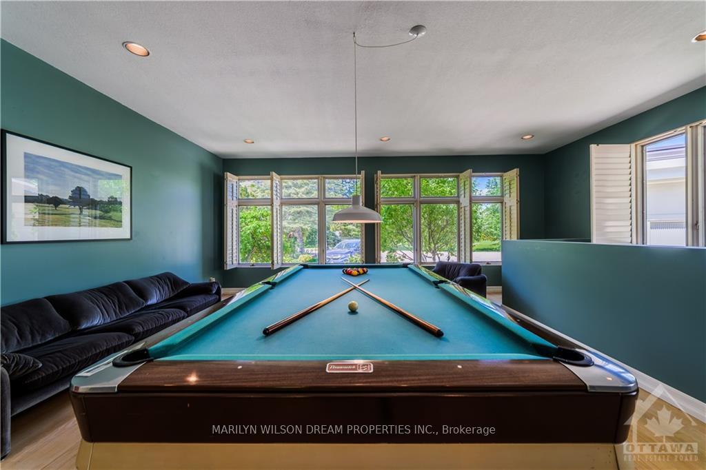 Photo 10 of 1018 Kitoman Crescent, Ottawa, Manotick East to Manotick Station — HOMEH
