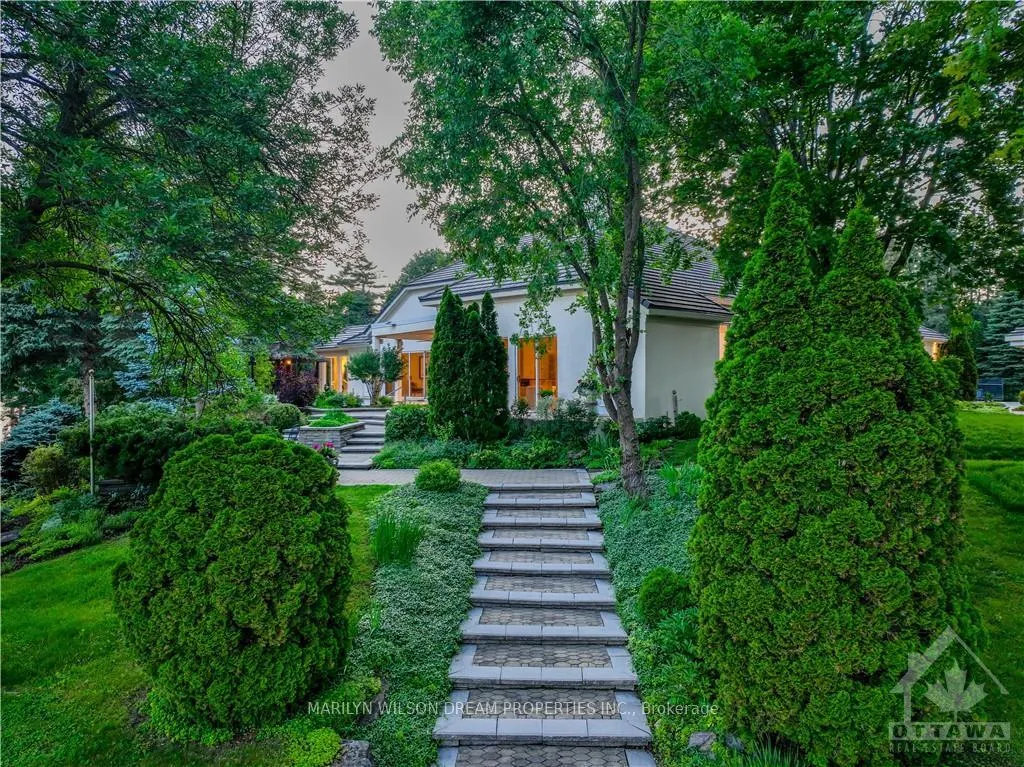 Photo 11 of 1018 Kitoman Crescent, Ottawa, Manotick East to Manotick Station — HOMEH