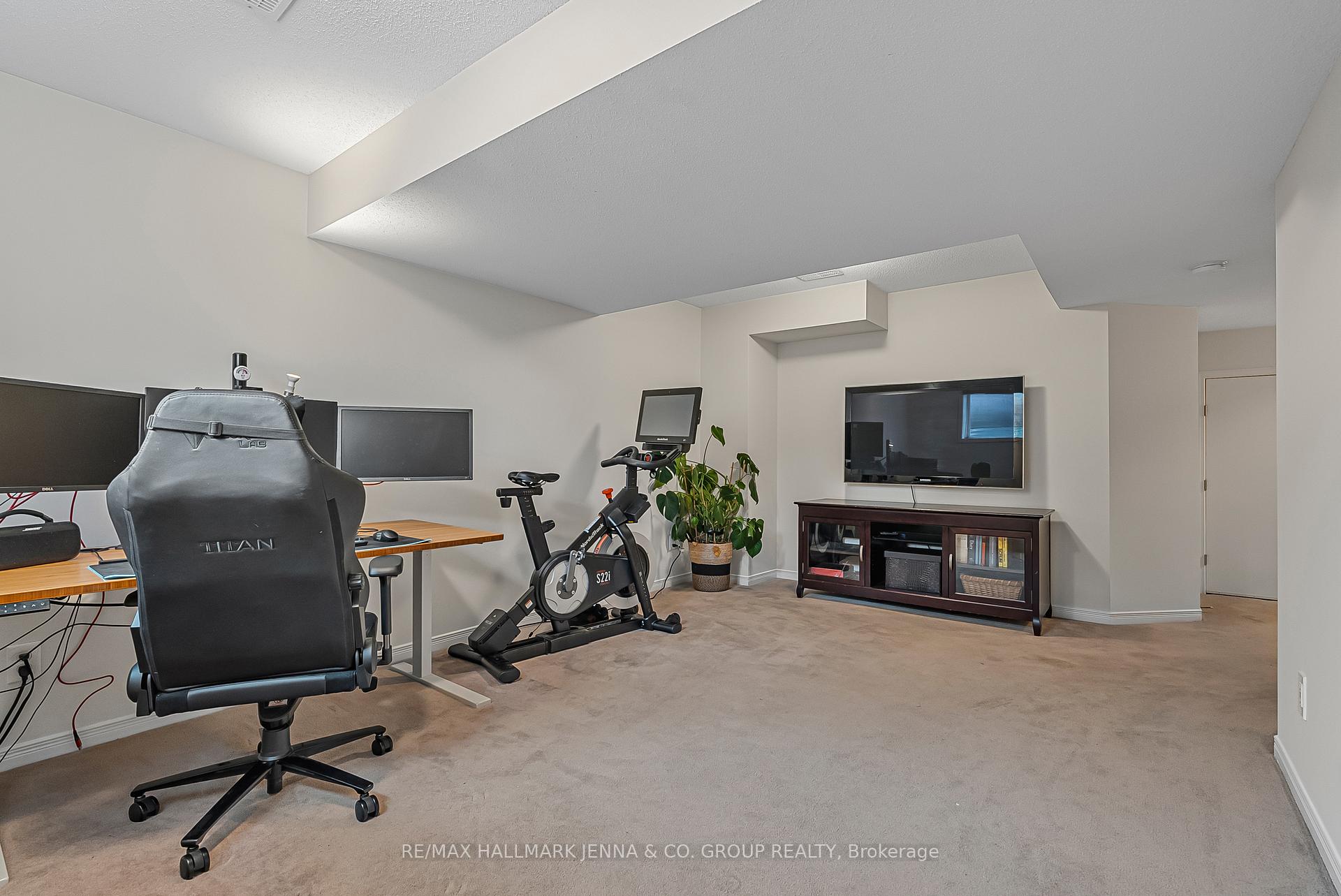 Photo 26 of 304 Brigitta Street, Ottawa, Kanata - Emerald Meadows/Trailwest — HOMEH