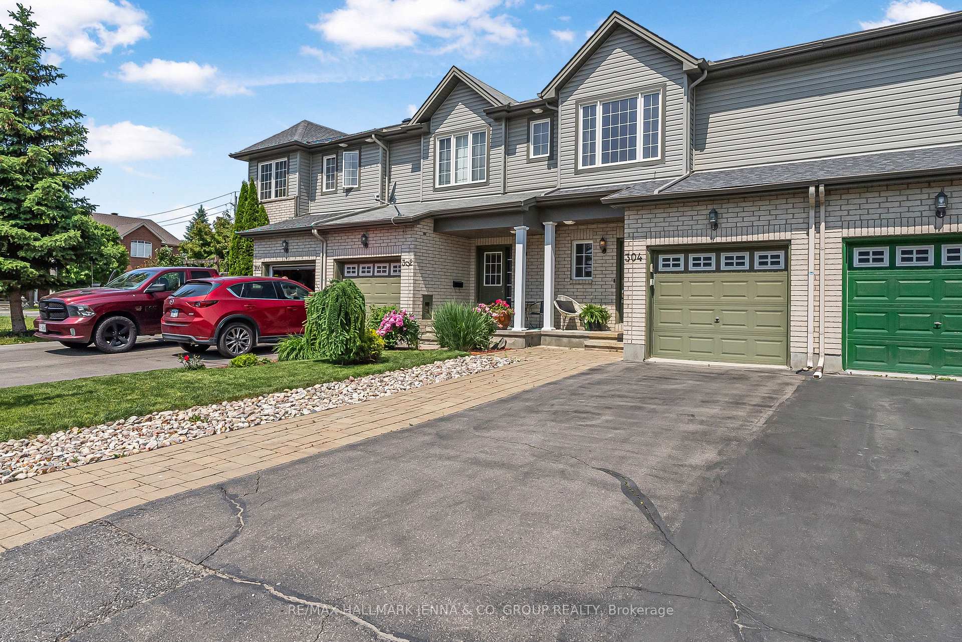 Photo 29 of 304 Brigitta Street, Ottawa, Kanata - Emerald Meadows/Trailwest — HOMEH