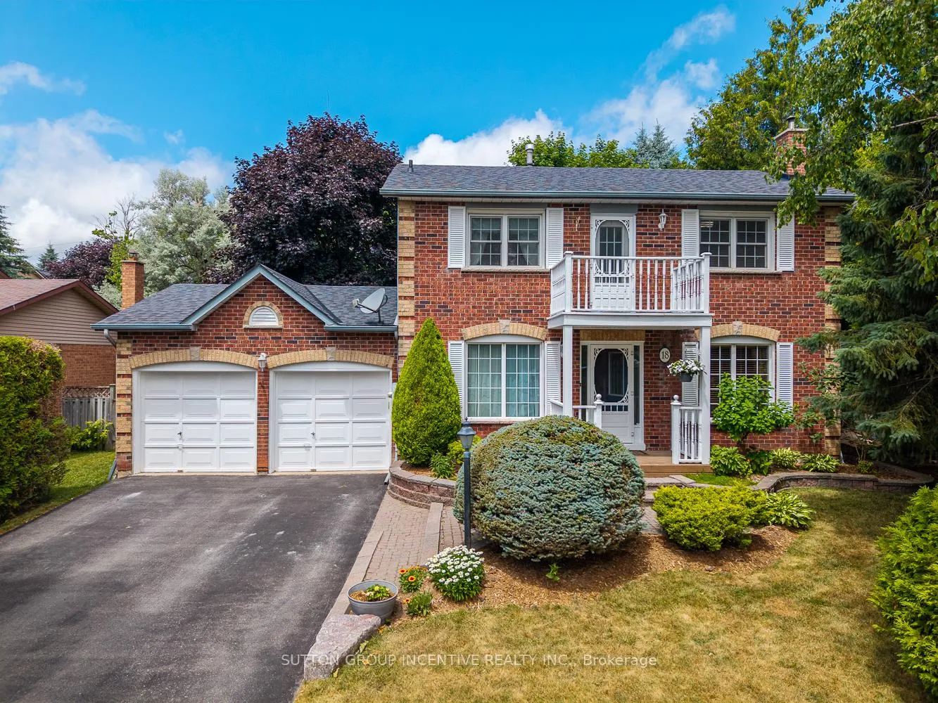 Photo 1 of 18 Heritage Road, Innisfil, Cookstown — HOMEH