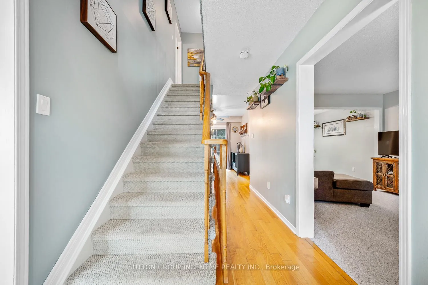 Photo 7 of 18 Heritage Road, Innisfil, Cookstown — HOMEH
