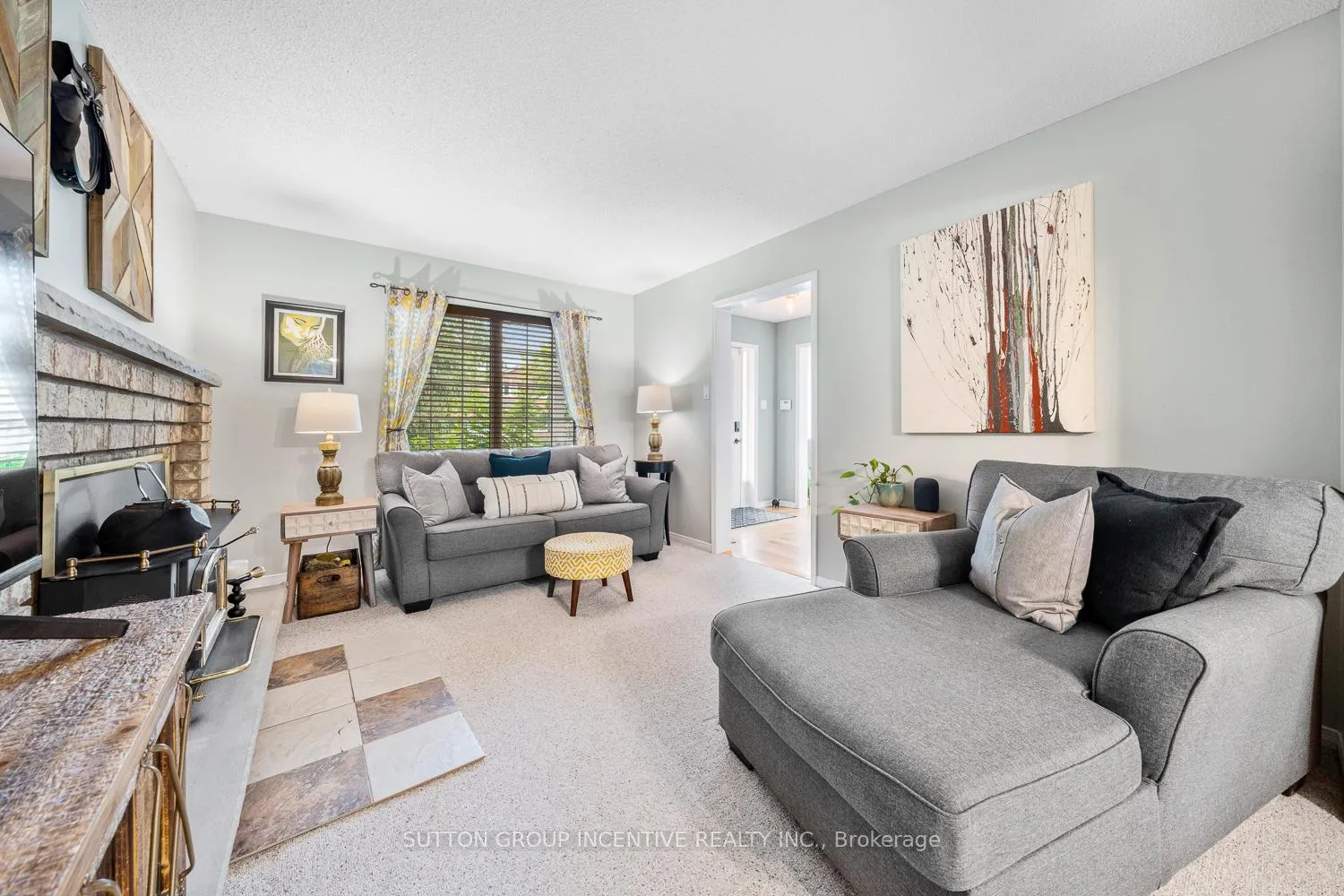 Photo 10 of 18 Heritage Road, Innisfil, Cookstown — HOMEH