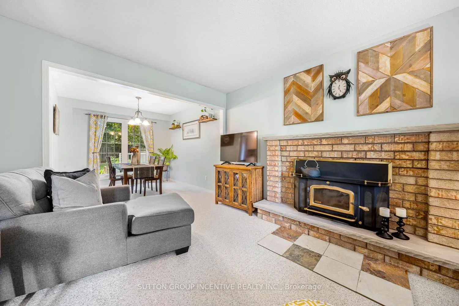 Photo 12 of 18 Heritage Road, Innisfil, Cookstown — HOMEH