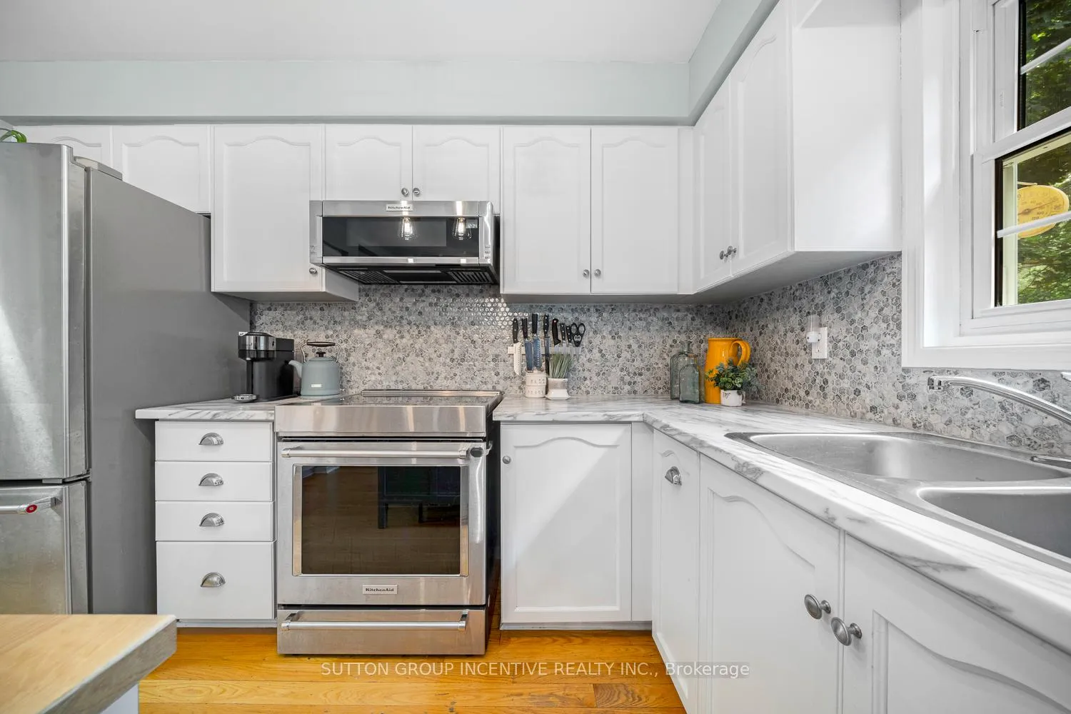 Photo 20 of 18 Heritage Road, Innisfil, Cookstown — HOMEH
