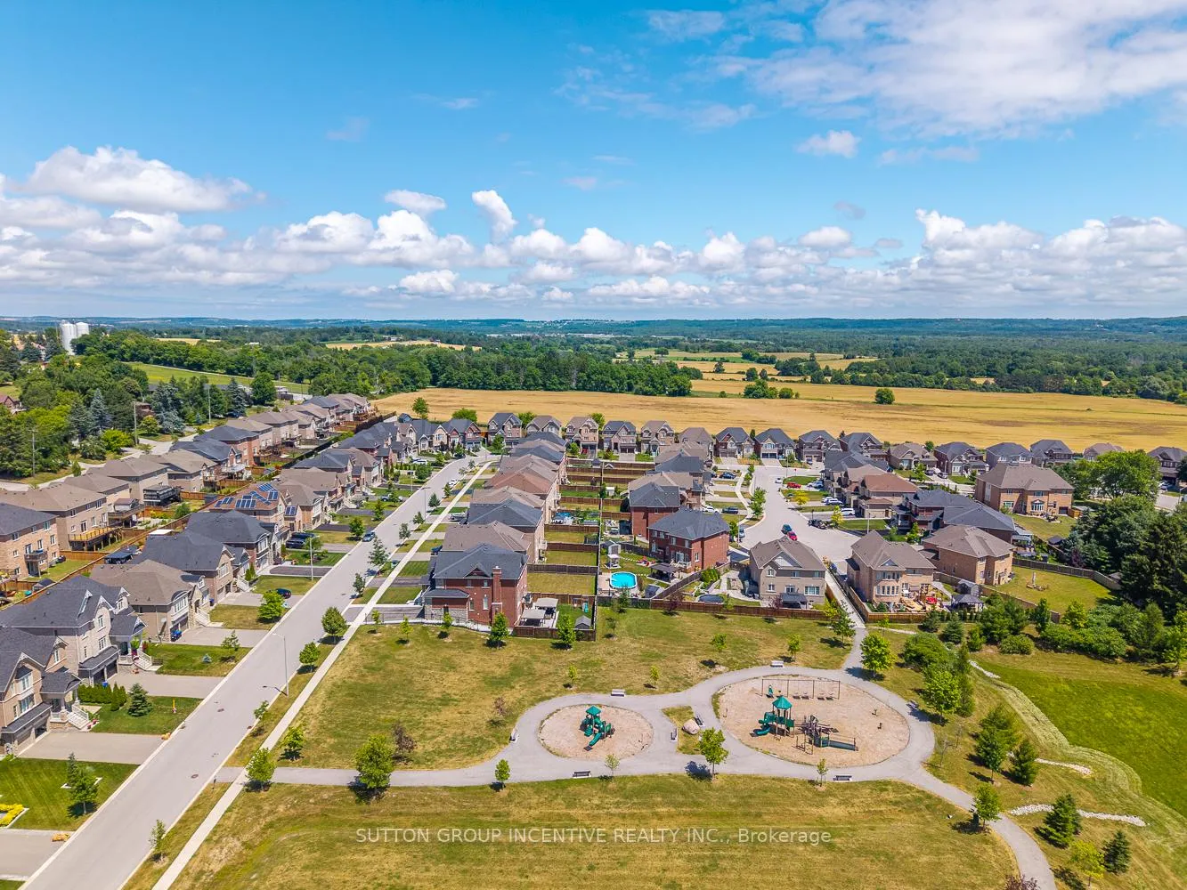 Photo 44 of 18 Heritage Road, Innisfil, Cookstown — HOMEH