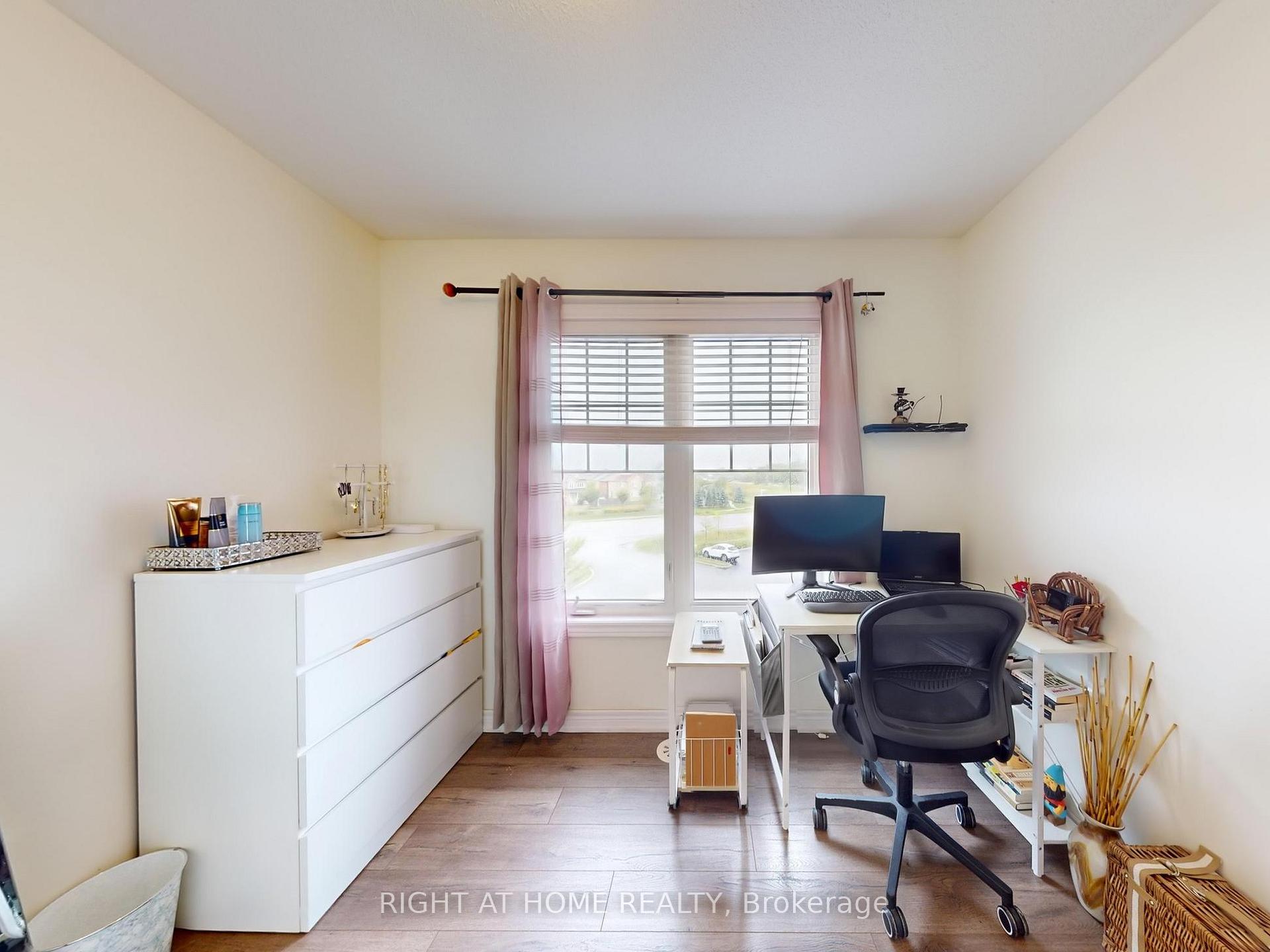 Photo 28 of 168 Dundas Way N, Markham, Greensborough — HOMEH
