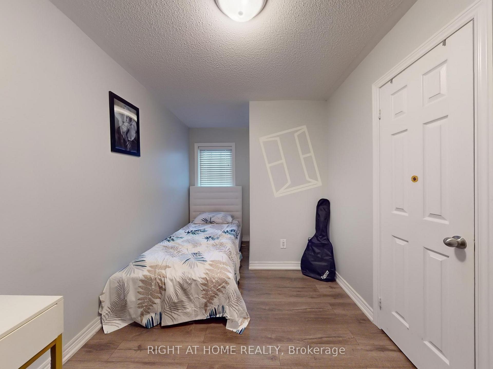 Photo 31 of 168 Dundas Way N, Markham, Greensborough — HOMEH